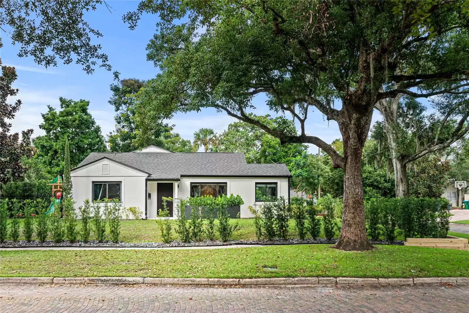 1371 LYNDALE BOULEVARD, WINTER PARK, Florida 32789, 4 Bedrooms Bedrooms, ,2 BathroomsBathrooms,Residential,For Sale,LYNDALE,MFRO6245047