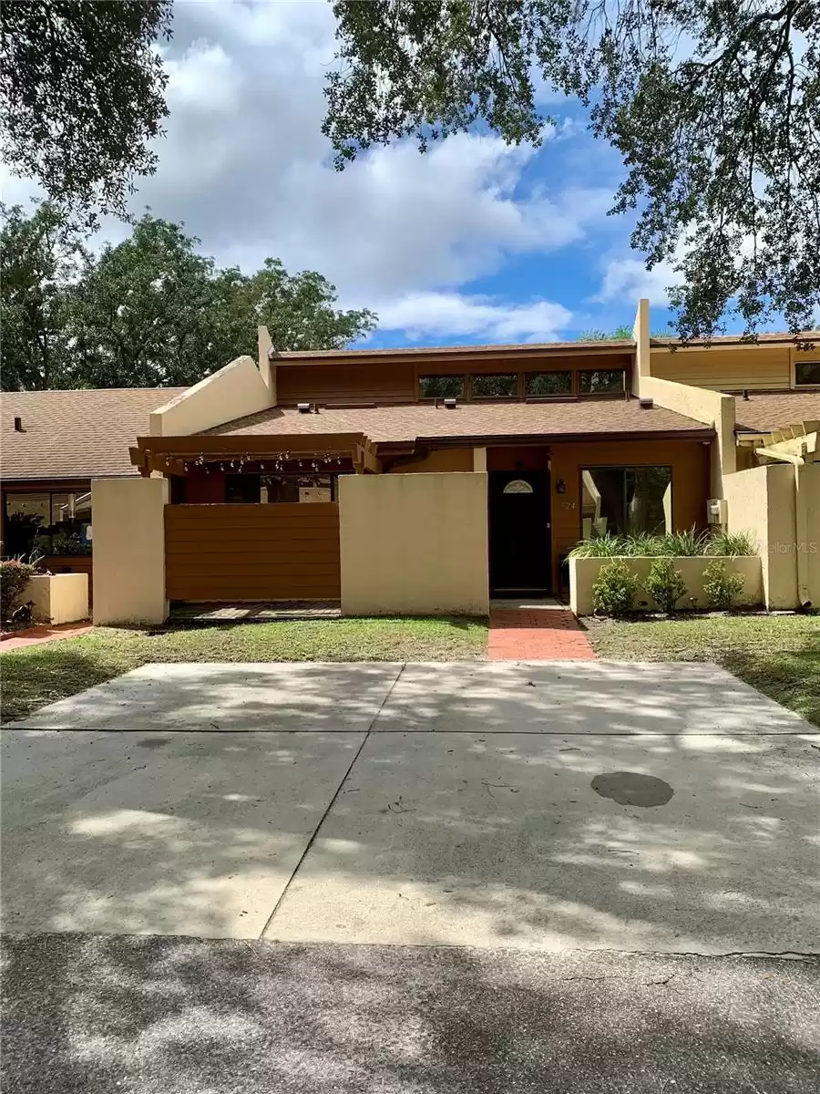 724 TEAL LANE, ALTAMONTE SPRINGS, Florida 32701, 2 Bedrooms Bedrooms, ,2 BathroomsBathrooms,Residential,For Sale,TEAL,MFRO6203372