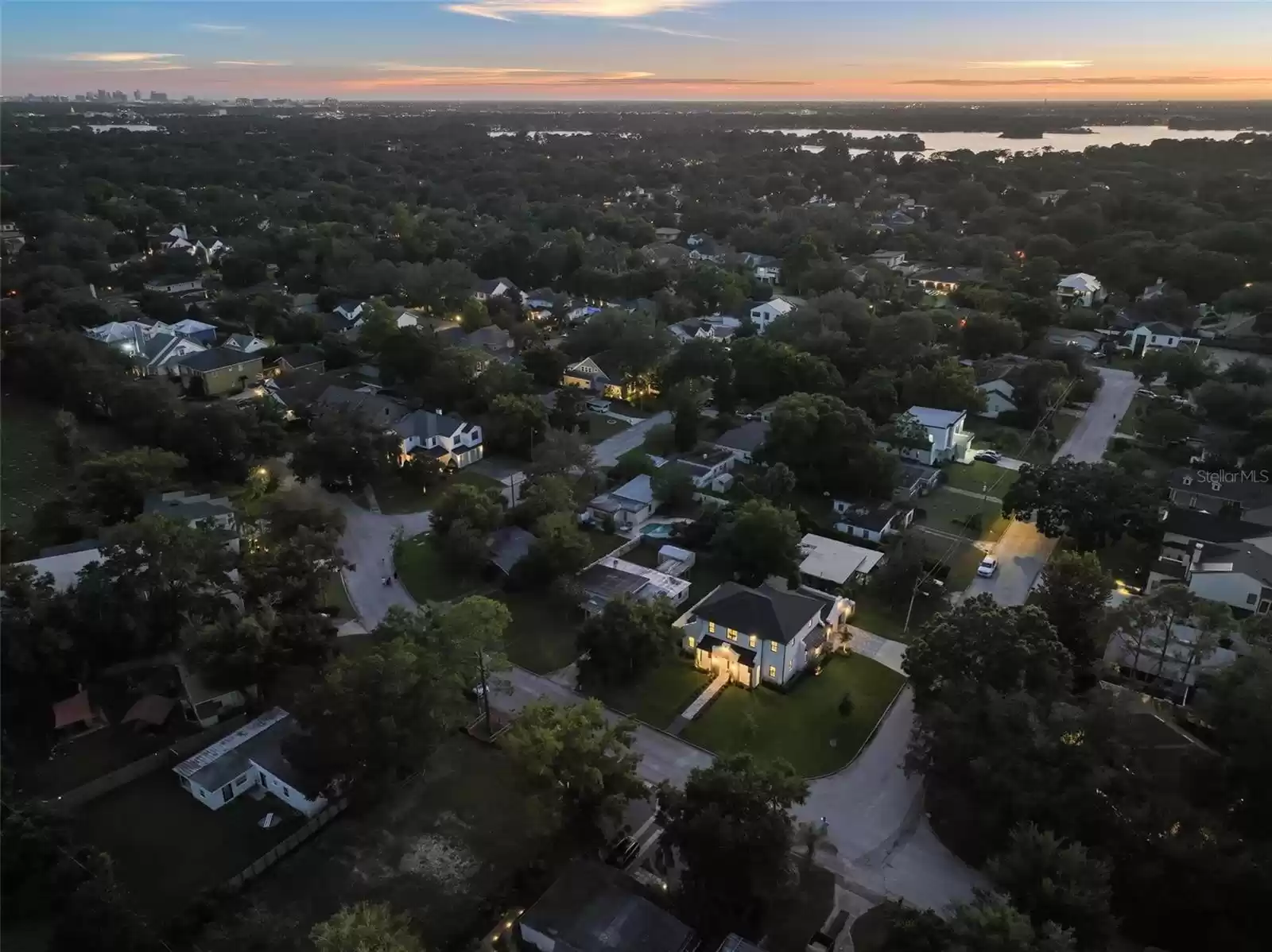 2435 CHANTILLY AVENUE, WINTER PARK, Florida 32789, 4 Bedrooms Bedrooms, ,4 BathroomsBathrooms,Residential,For Sale,CHANTILLY,MFRO6244257