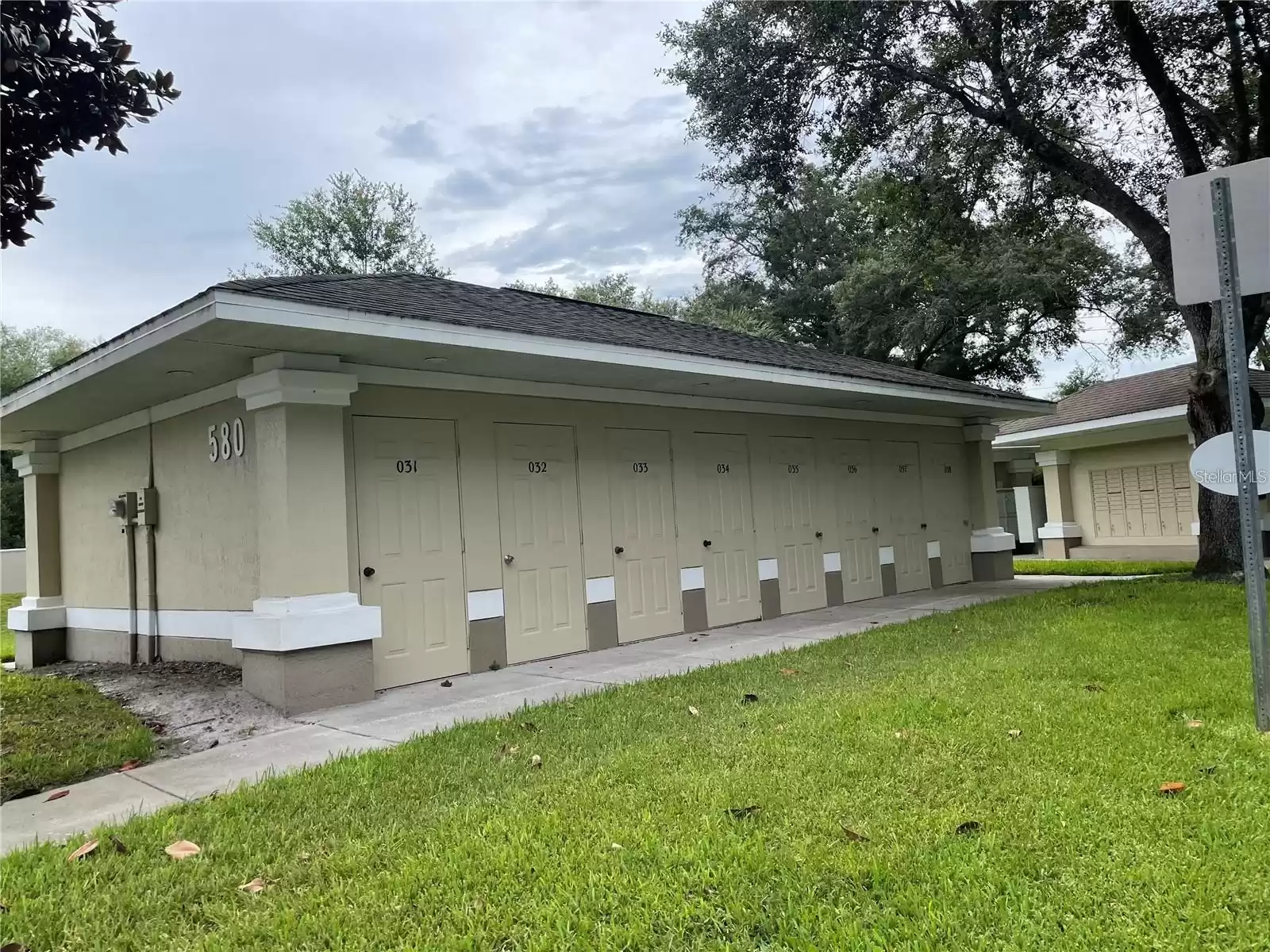 584 BRANTLEY TERRACE WAY, ALTAMONTE SPRINGS, Florida 32714, 3 Bedrooms Bedrooms, ,2 BathroomsBathrooms,Residential Lease,For Rent,BRANTLEY TERRACE,MFRO6206021