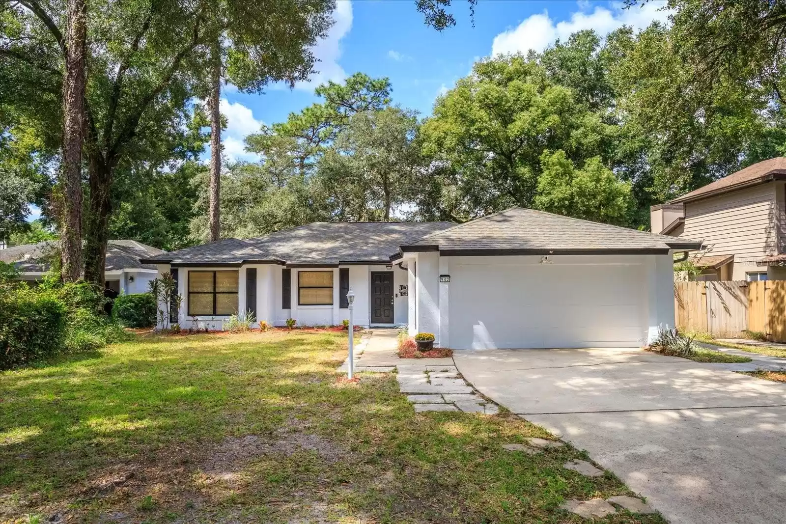 942 CINNAMON COURT, ALTAMONTE SPRINGS, Florida 32714, 4 Bedrooms Bedrooms, ,3 BathroomsBathrooms,Residential,For Sale,CINNAMON,MFRO6229637