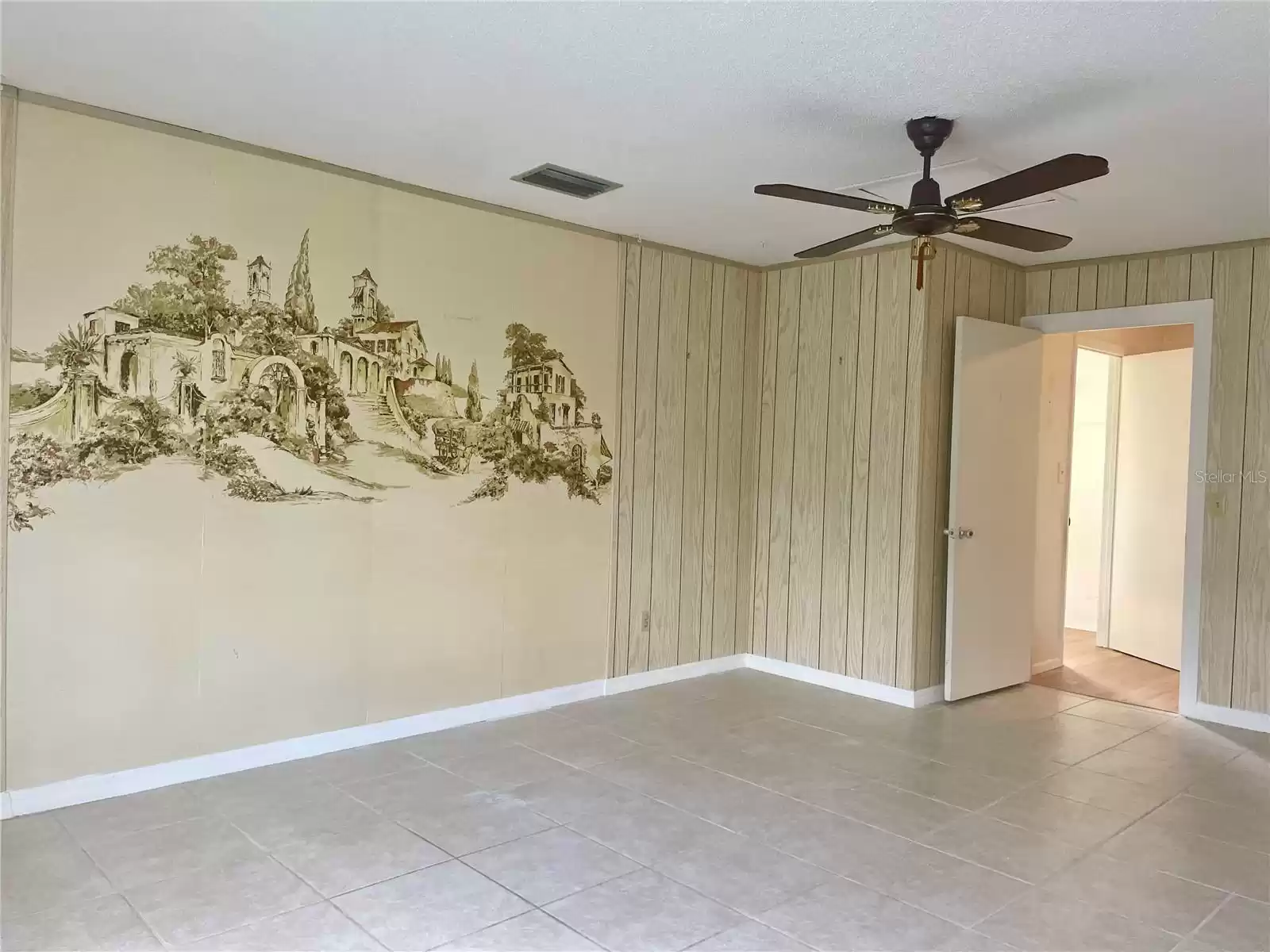 858 DARWIN DRIVE, ALTAMONTE SPRINGS, Florida 32701, 3 Bedrooms Bedrooms, ,1 BathroomBathrooms,Residential,For Sale,DARWIN,MFRO6245357