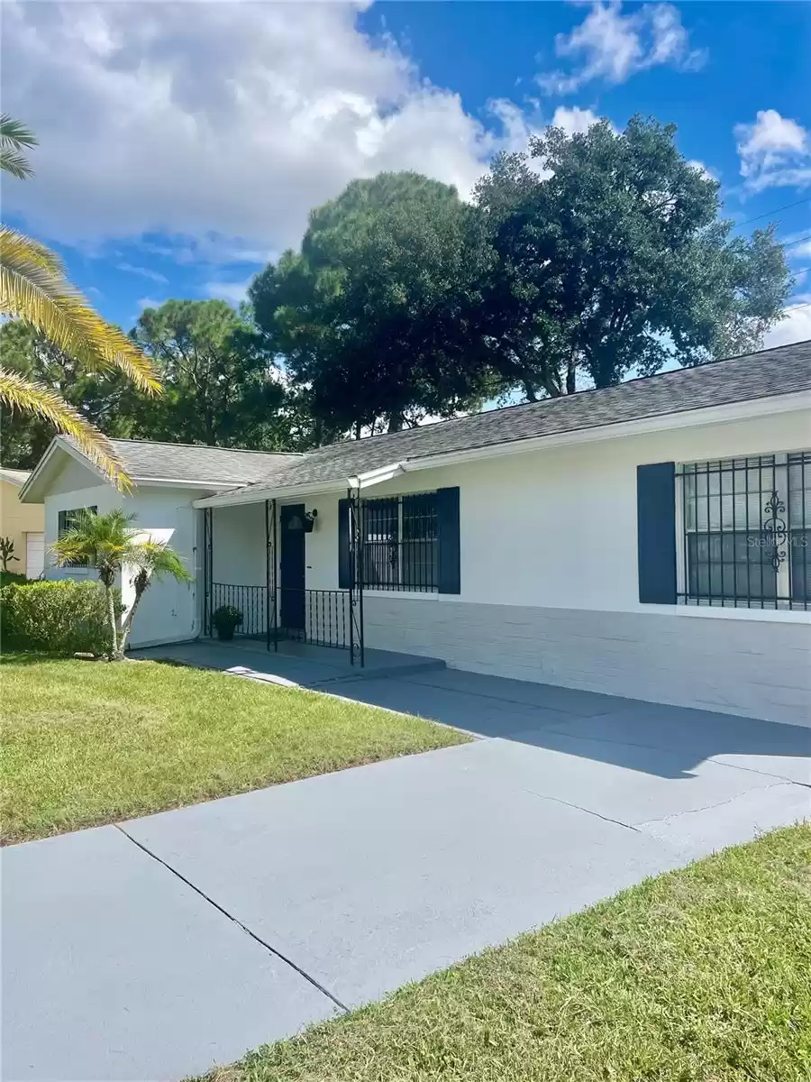 858 DARWIN DRIVE, ALTAMONTE SPRINGS, Florida 32701, 3 Bedrooms Bedrooms, ,1 BathroomBathrooms,Residential,For Sale,DARWIN,MFRO6245357