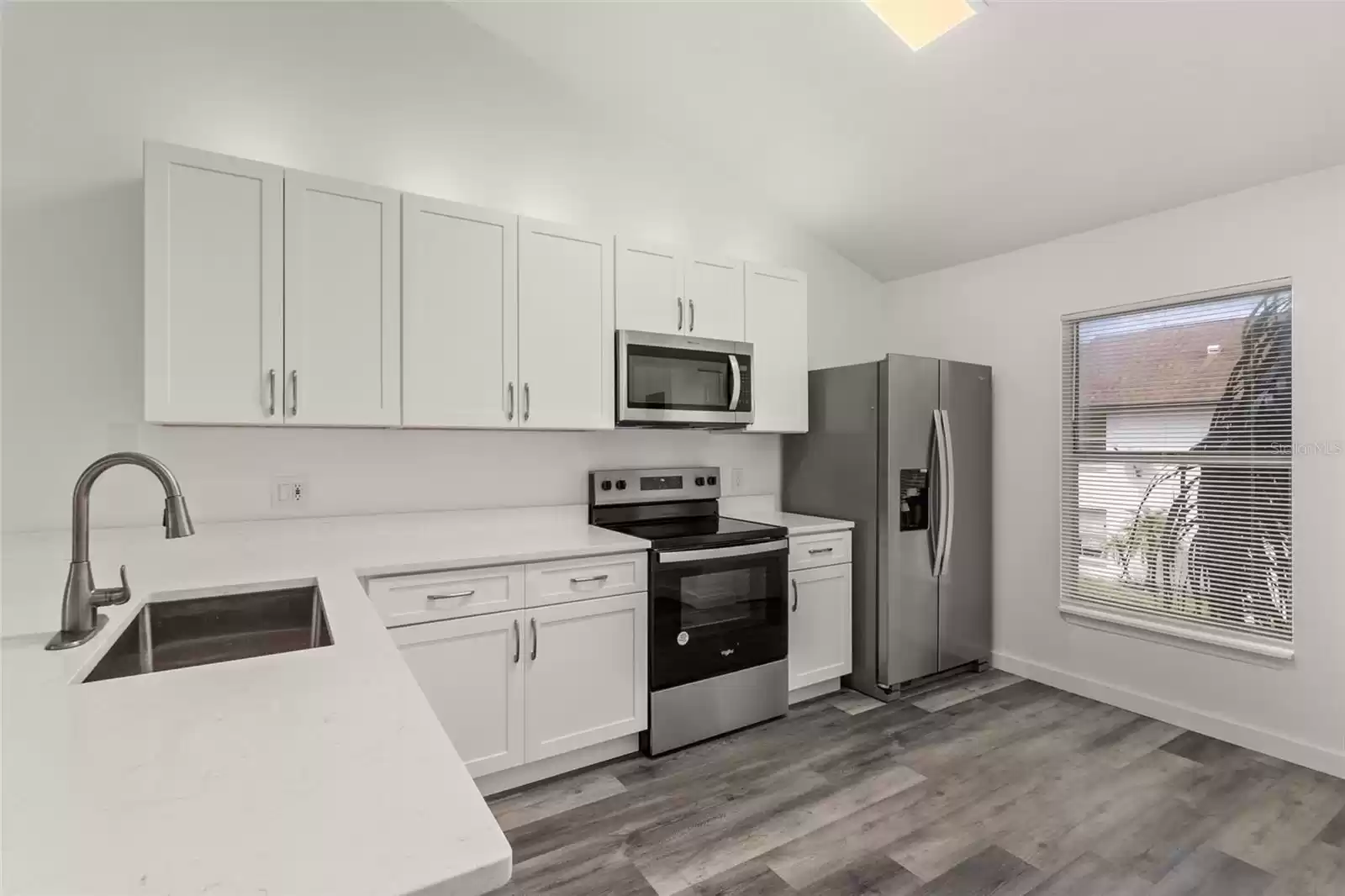 NEW Shaker White Cabinets