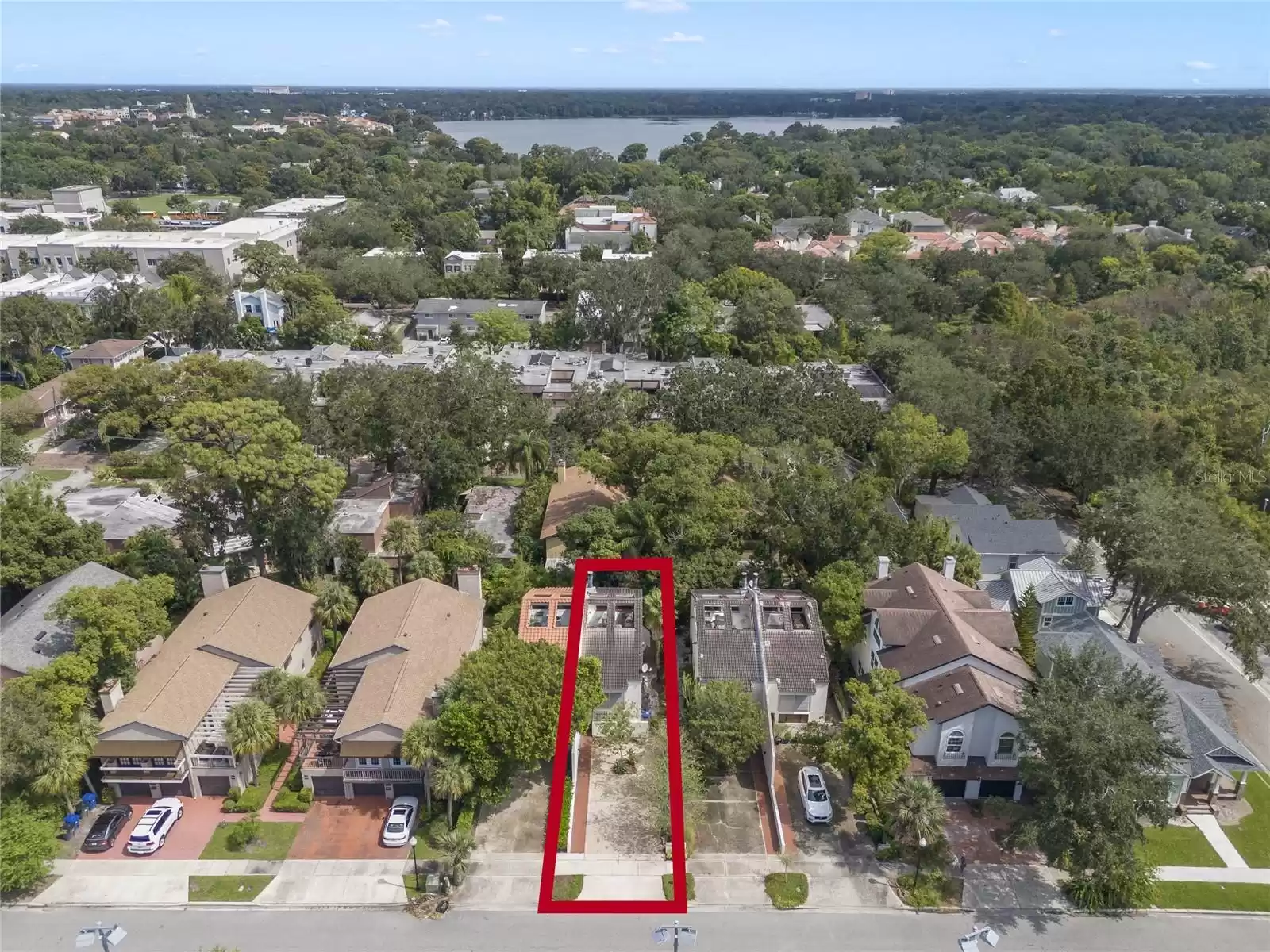 1102 AZALEA LANE, WINTER PARK, Florida 32789, 2 Bedrooms Bedrooms, ,2 BathroomsBathrooms,Residential,For Sale,AZALEA,MFRO6247132