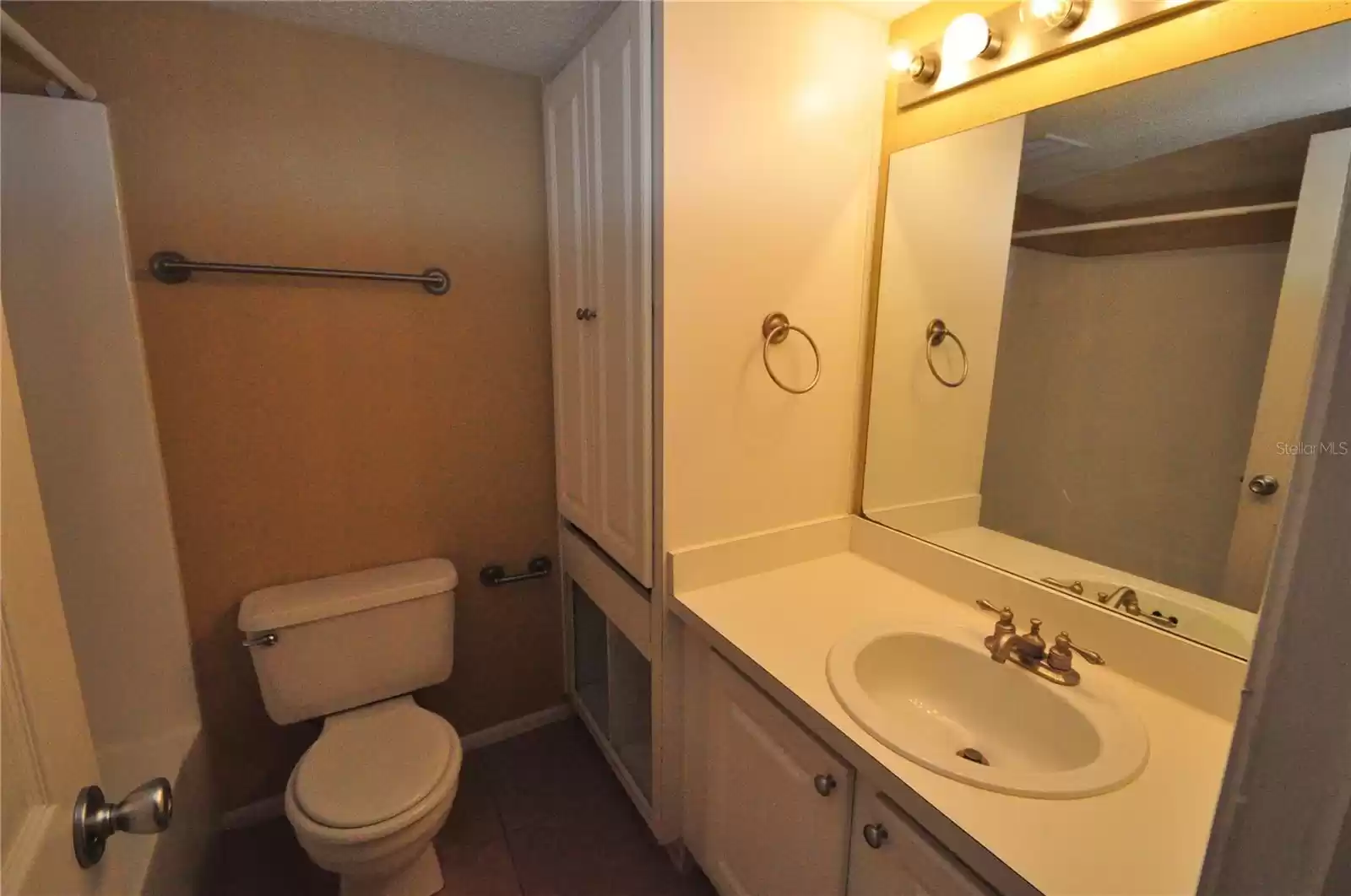 103 OYSTER BAY CIRCLE, ALTAMONTE SPRINGS, Florida 32701, 1 Bedroom Bedrooms, ,1 BathroomBathrooms,Residential,For Sale,OYSTER BAY,MFRO6247748