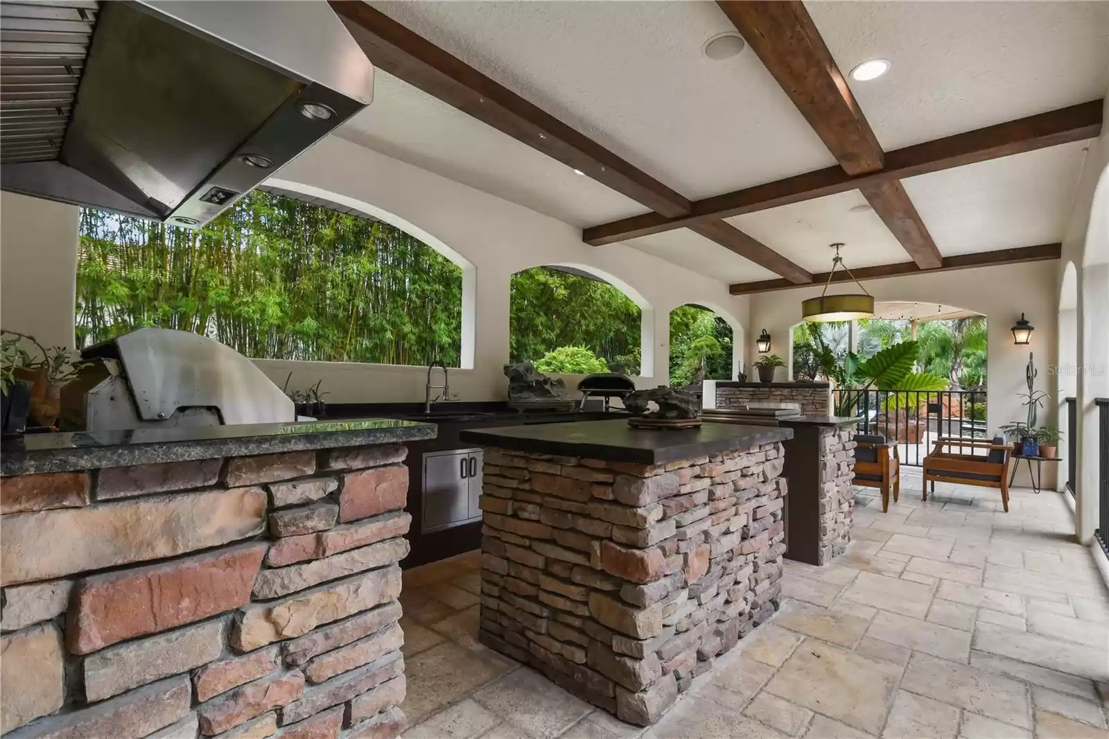 Outdoor Kitchen