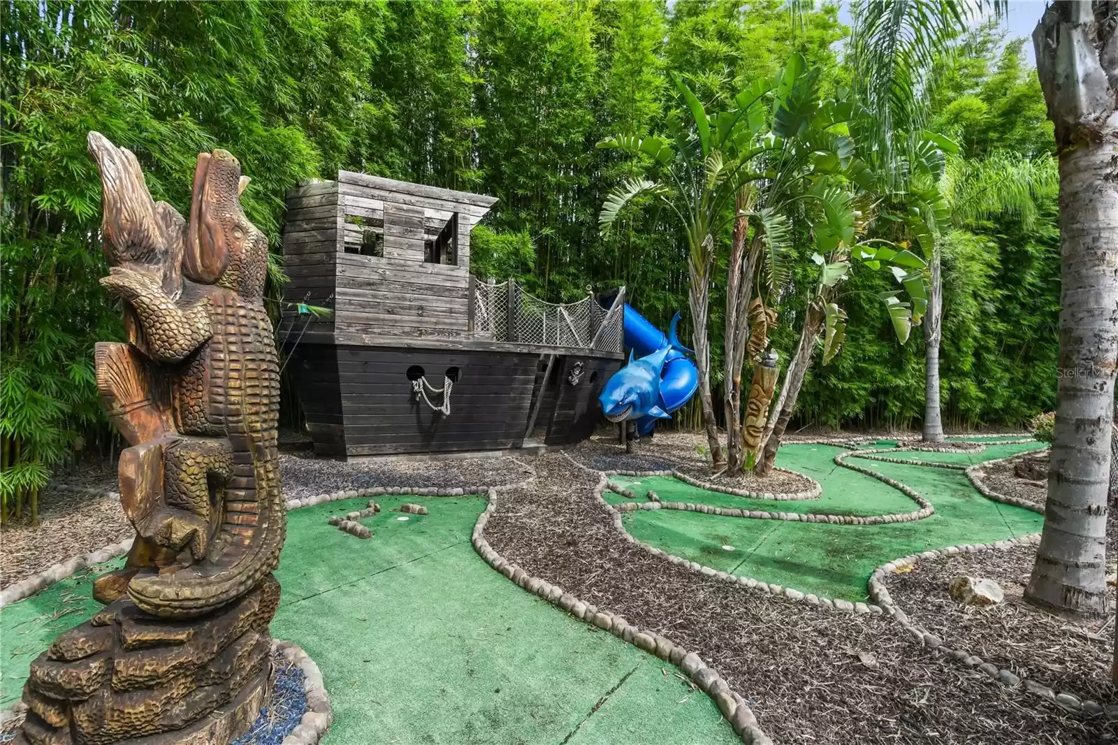 12 Hole Mini Golf