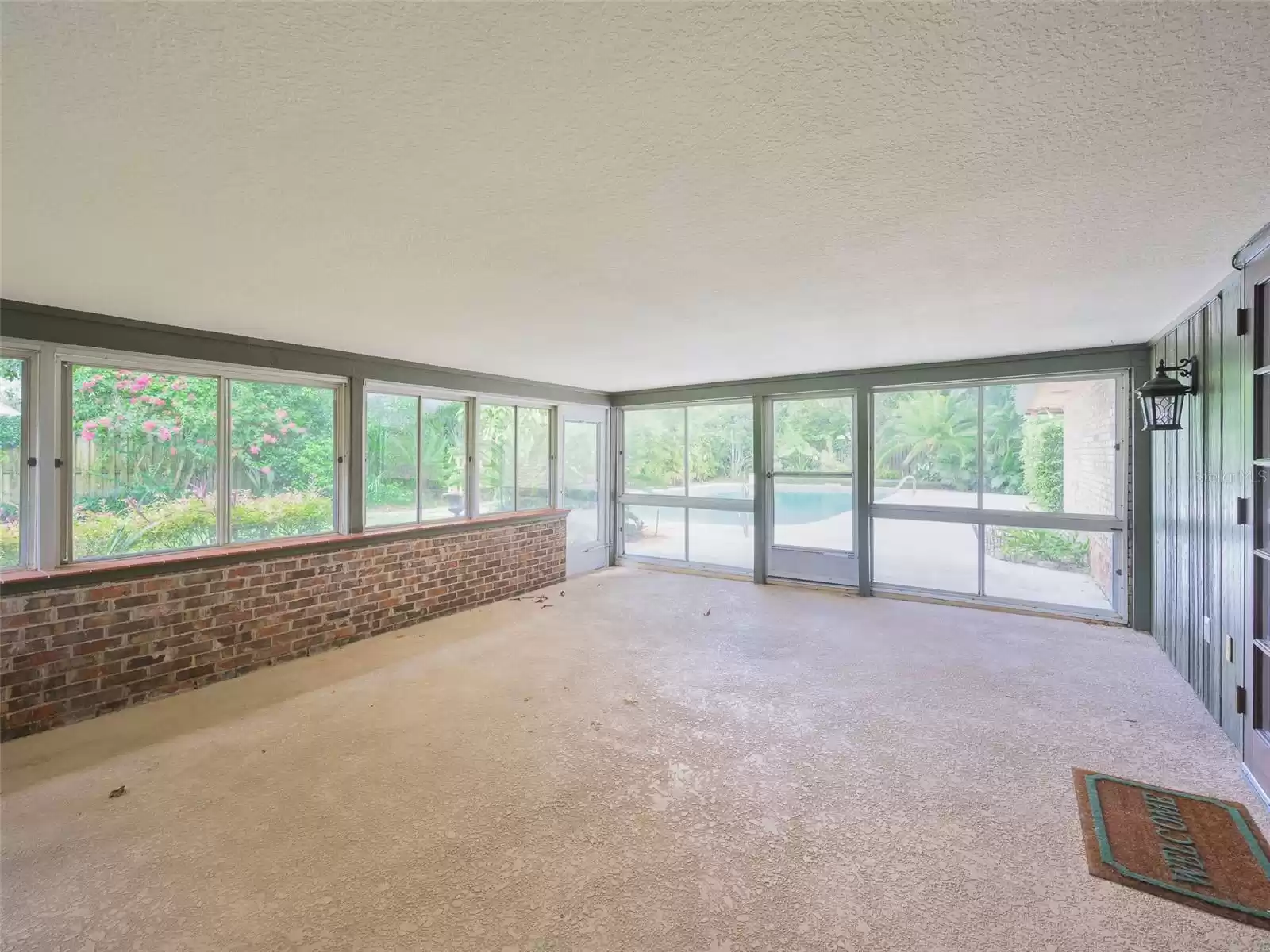 Screened back patio.