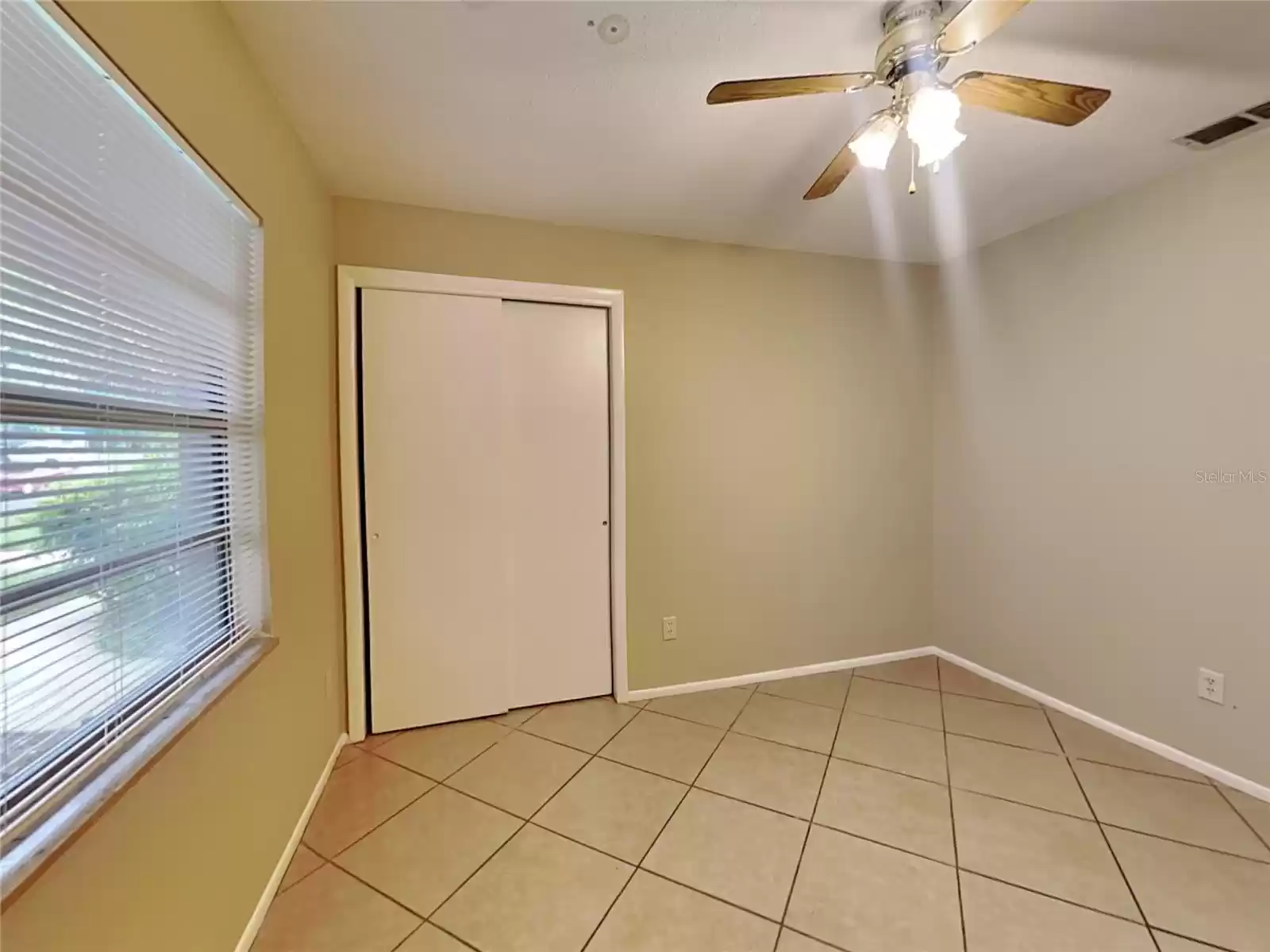 918 BISHOP DRIVE, ALTAMONTE SPRINGS, Florida 32701, 3 Bedrooms Bedrooms, ,1 BathroomBathrooms,Residential Lease,For Rent,BISHOP,MFRO6248101