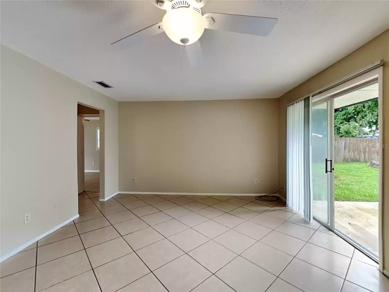 918 BISHOP DRIVE, ALTAMONTE SPRINGS, Florida 32701, 3 Bedrooms Bedrooms, ,1 BathroomBathrooms,Residential Lease,For Rent,BISHOP,MFRO6248101