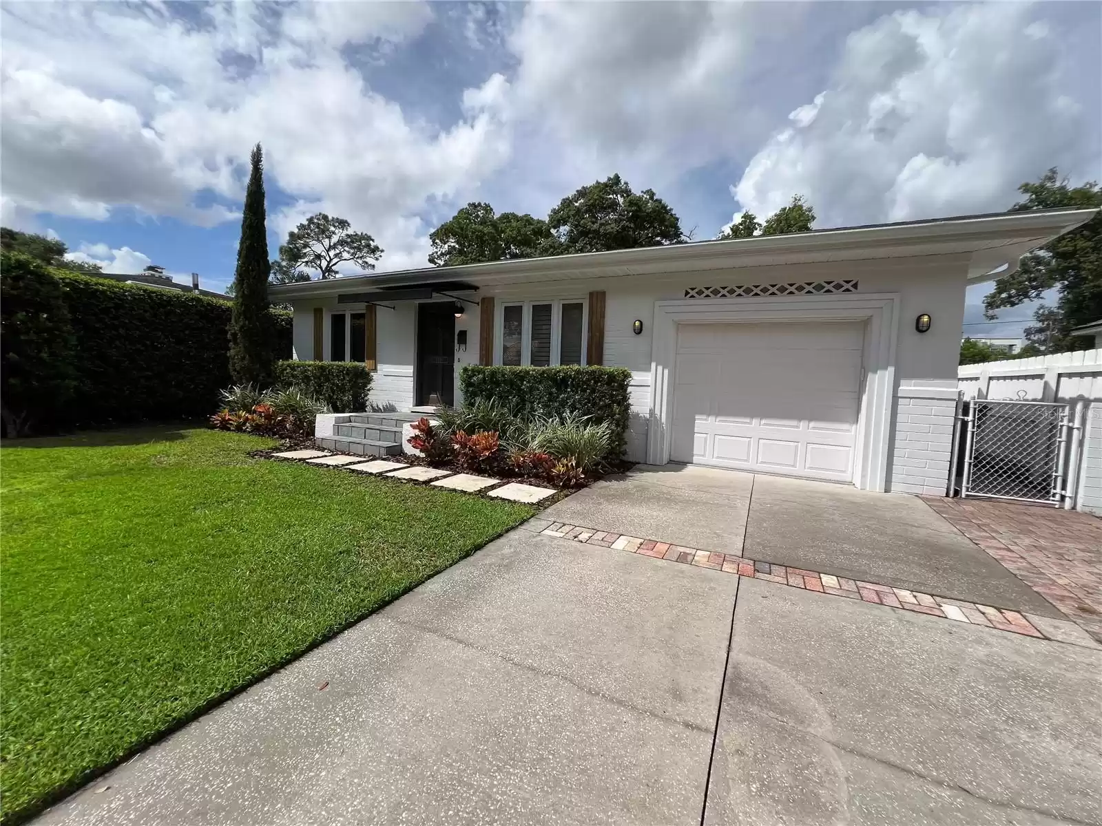 1401 DEVON ROAD, WINTER PARK, Florida 32789, 2 Bedrooms Bedrooms, ,1 BathroomBathrooms,Residential,For Sale,DEVON,MFRO6248164