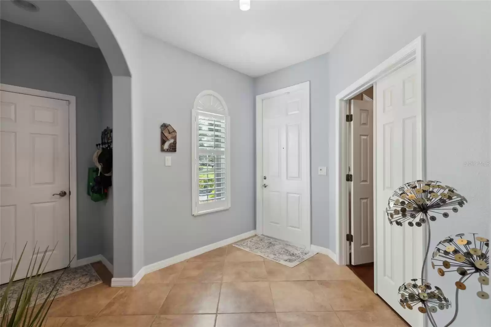 Main entrance to the home and access to the 2 car attached garage.