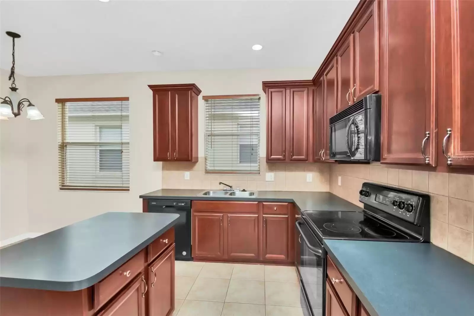 14868 FABERGE DRIVE, ORLANDO, Florida 32828, 4 Bedrooms Bedrooms, ,2 BathroomsBathrooms,Residential Lease,For Rent,FABERGE,0,MFRO6248493