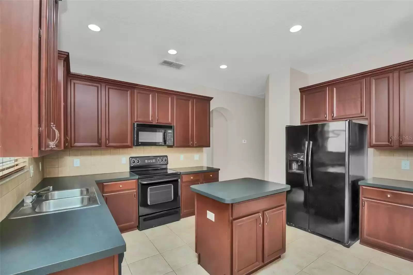 14868 FABERGE DRIVE, ORLANDO, Florida 32828, 4 Bedrooms Bedrooms, ,2 BathroomsBathrooms,Residential Lease,For Rent,FABERGE,0,MFRO6248493