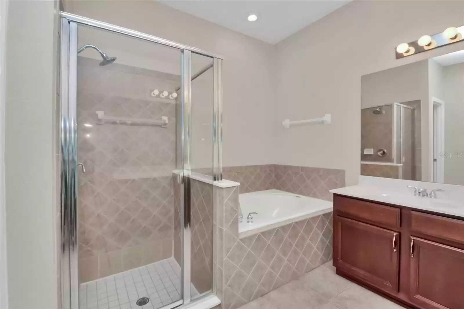 14868 FABERGE DRIVE, ORLANDO, Florida 32828, 4 Bedrooms Bedrooms, ,2 BathroomsBathrooms,Residential Lease,For Rent,FABERGE,0,MFRO6248493