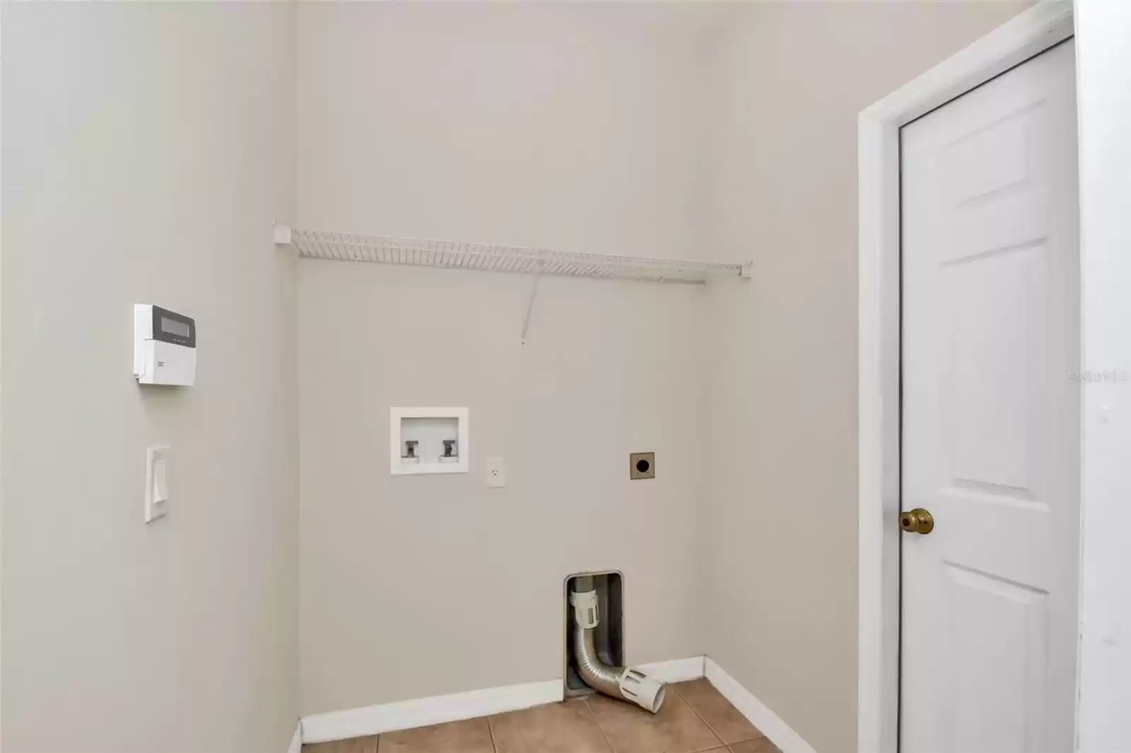 14868 FABERGE DRIVE, ORLANDO, Florida 32828, 4 Bedrooms Bedrooms, ,2 BathroomsBathrooms,Residential Lease,For Rent,FABERGE,0,MFRO6248493
