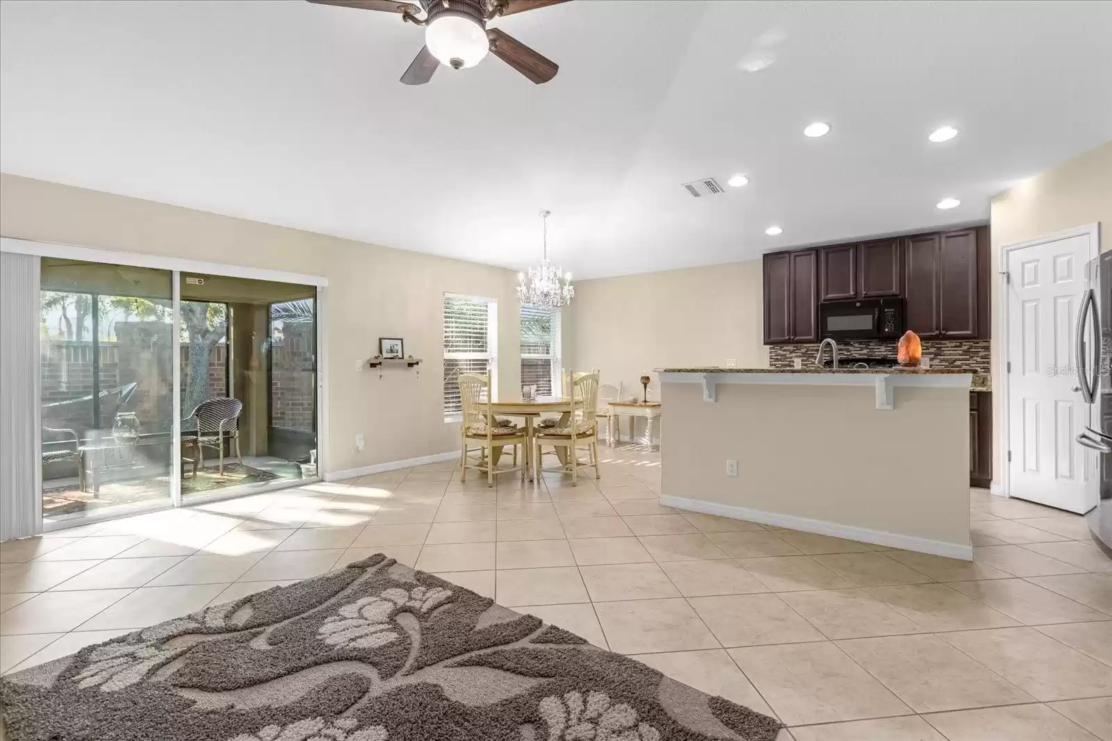 943 BAINBRIDGE LOOP, WINTER GARDEN, Florida 34787, 3 Bedrooms Bedrooms, ,2 BathroomsBathrooms,Residential,For Sale,BAINBRIDGE,MFRO6211153