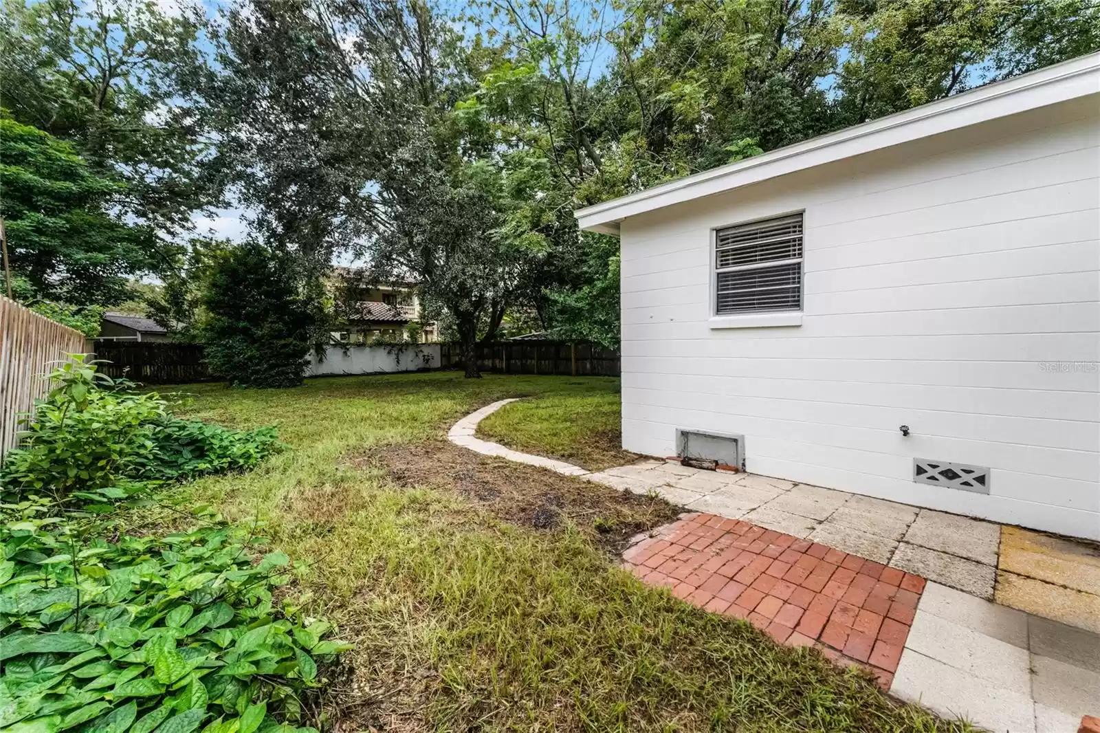 1810 HOLLYWOOD AVENUE, WINTER PARK, Florida 32789, 3 Bedrooms Bedrooms, ,1 BathroomBathrooms,Residential,For Sale,HOLLYWOOD,MFRO6248290