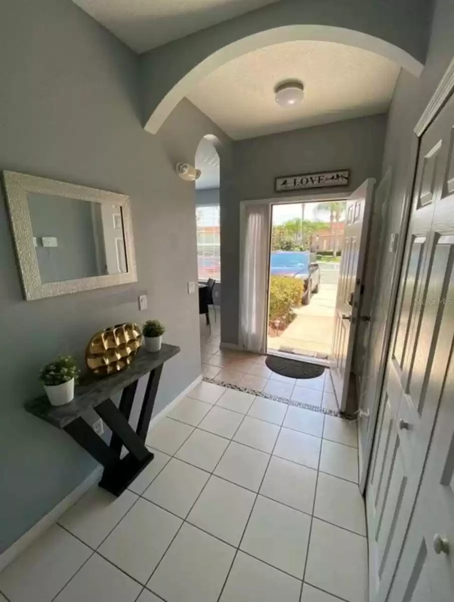 Entry way