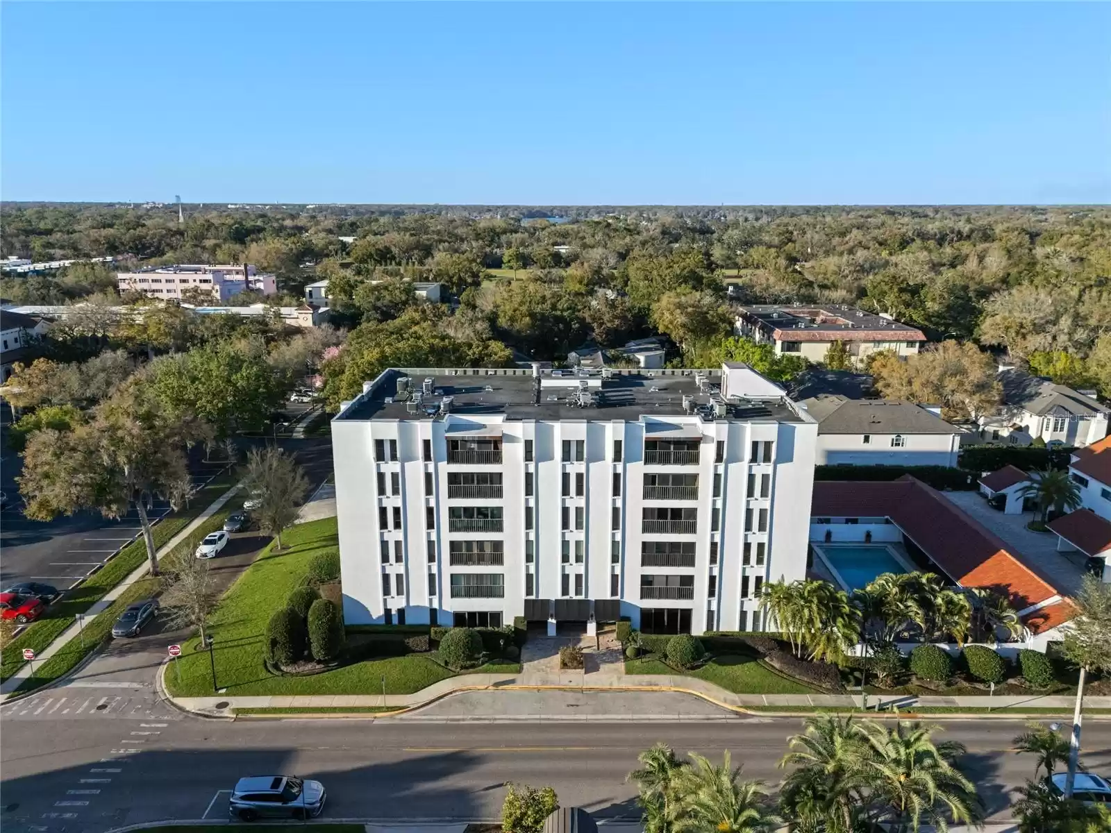 213 CANTON AVENUE, WINTER PARK, Florida 32789, 2 Bedrooms Bedrooms, ,2 BathroomsBathrooms,Residential,For Sale,CANTON,MFRO6248526