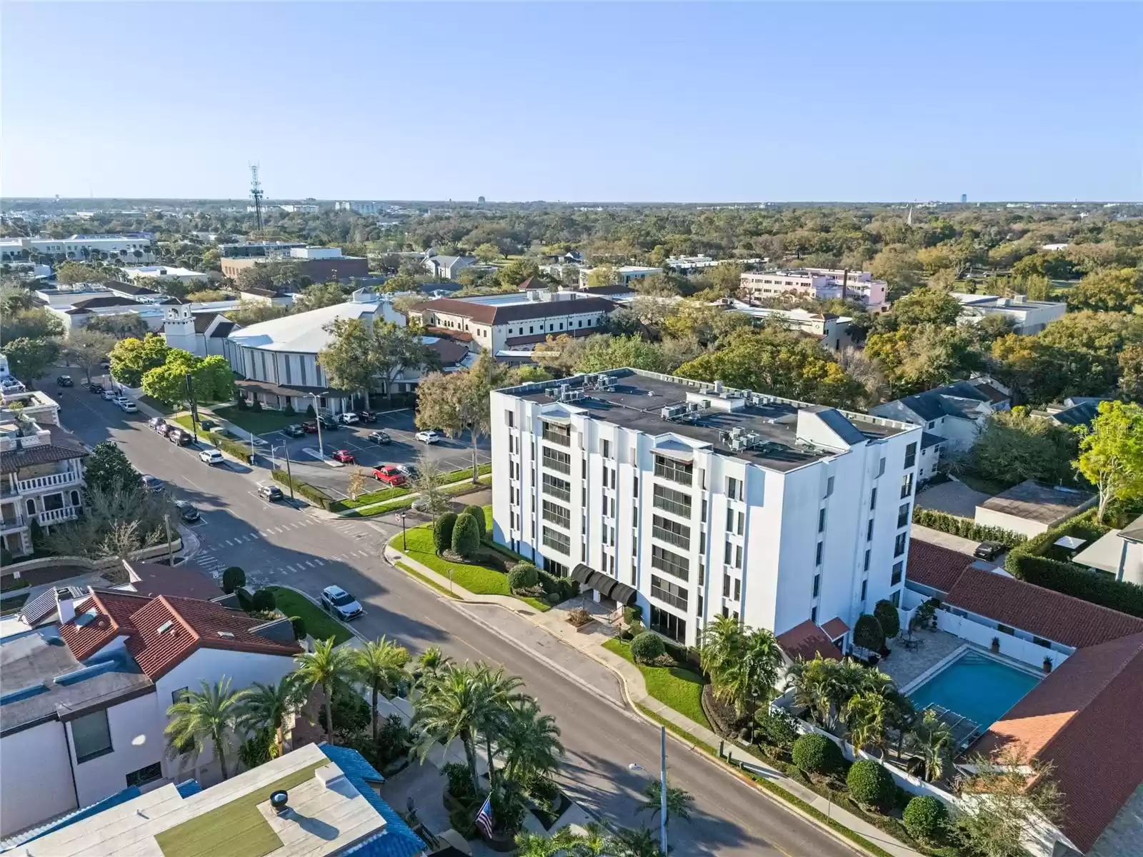 213 CANTON AVENUE, WINTER PARK, Florida 32789, 2 Bedrooms Bedrooms, ,2 BathroomsBathrooms,Residential,For Sale,CANTON,MFRO6248526