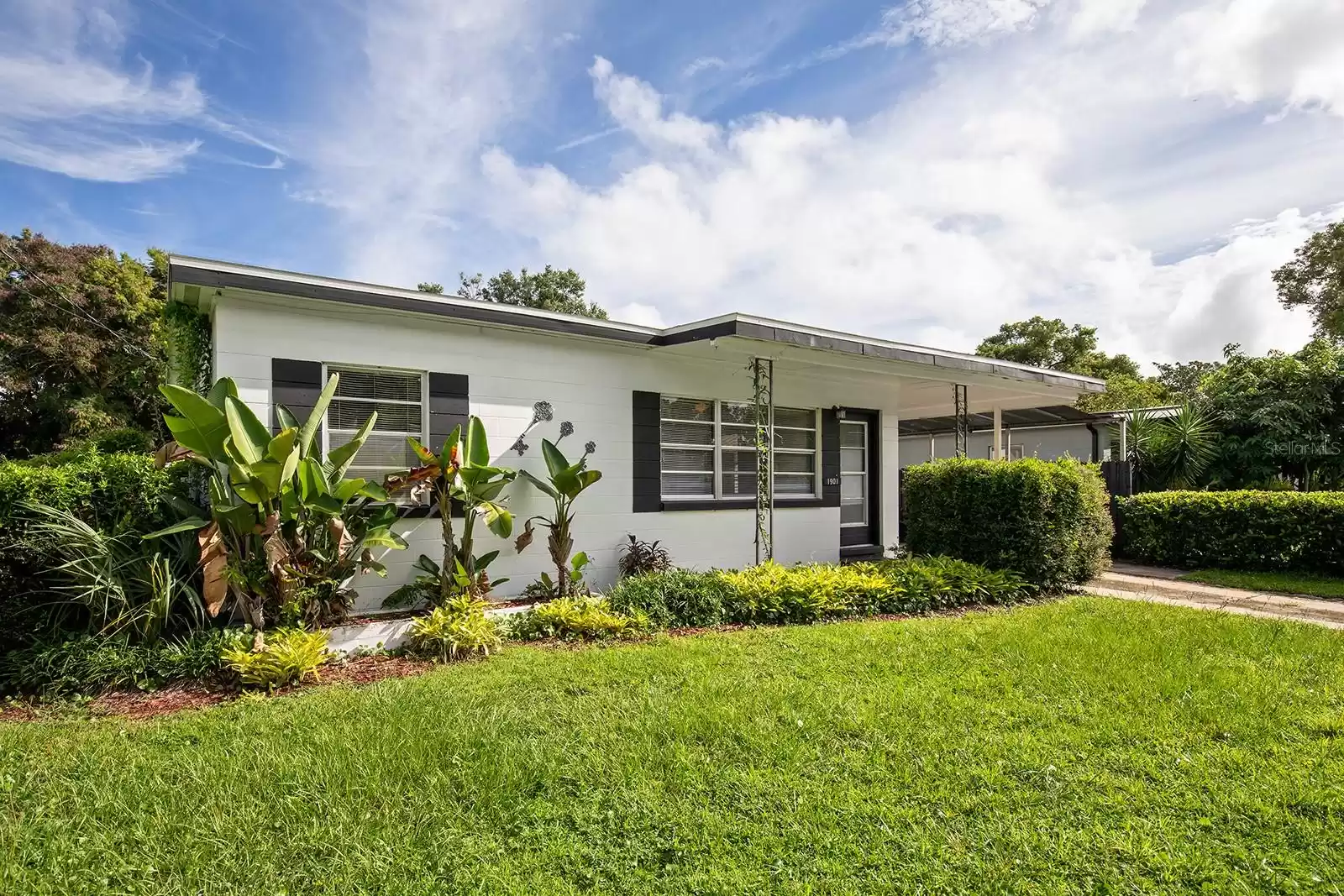 1901 MAGNOLIA AVENUE, WINTER PARK, Florida 32792, 2 Bedrooms Bedrooms, ,1 BathroomBathrooms,Residential,For Sale,MAGNOLIA,MFRO6240941