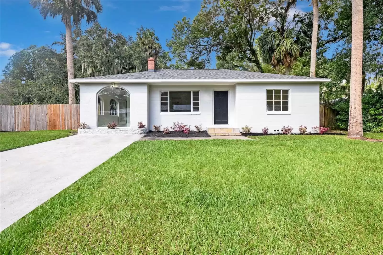 420 VIRGINIA AVENUE, SANFORD, Florida 32771, 3 Bedrooms Bedrooms, ,2 BathroomsBathrooms,Residential Lease,For Rent,VIRGINIA,MFRO6248440