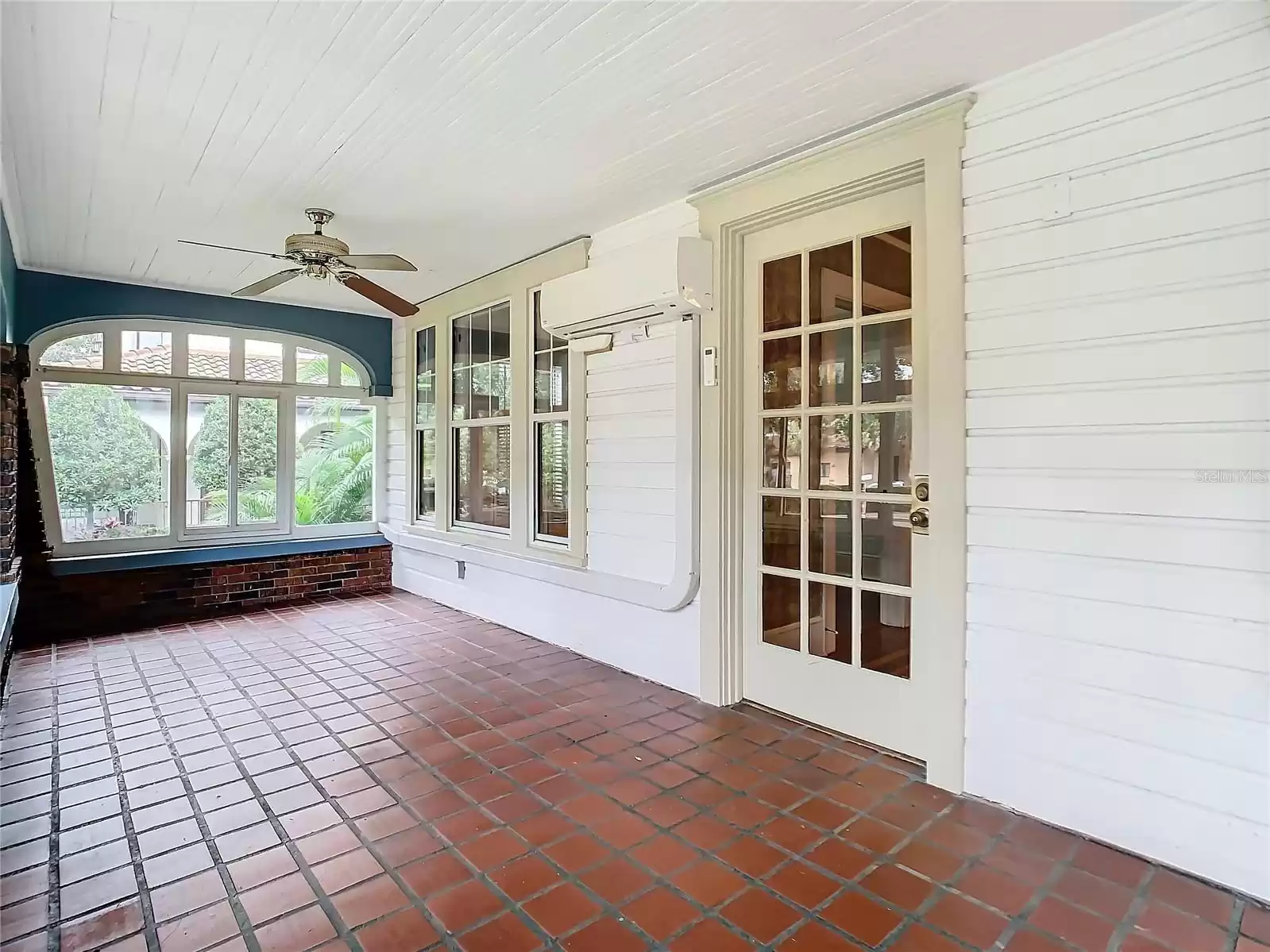 INVITING ENCLOSED FRONT PORCH - A/C