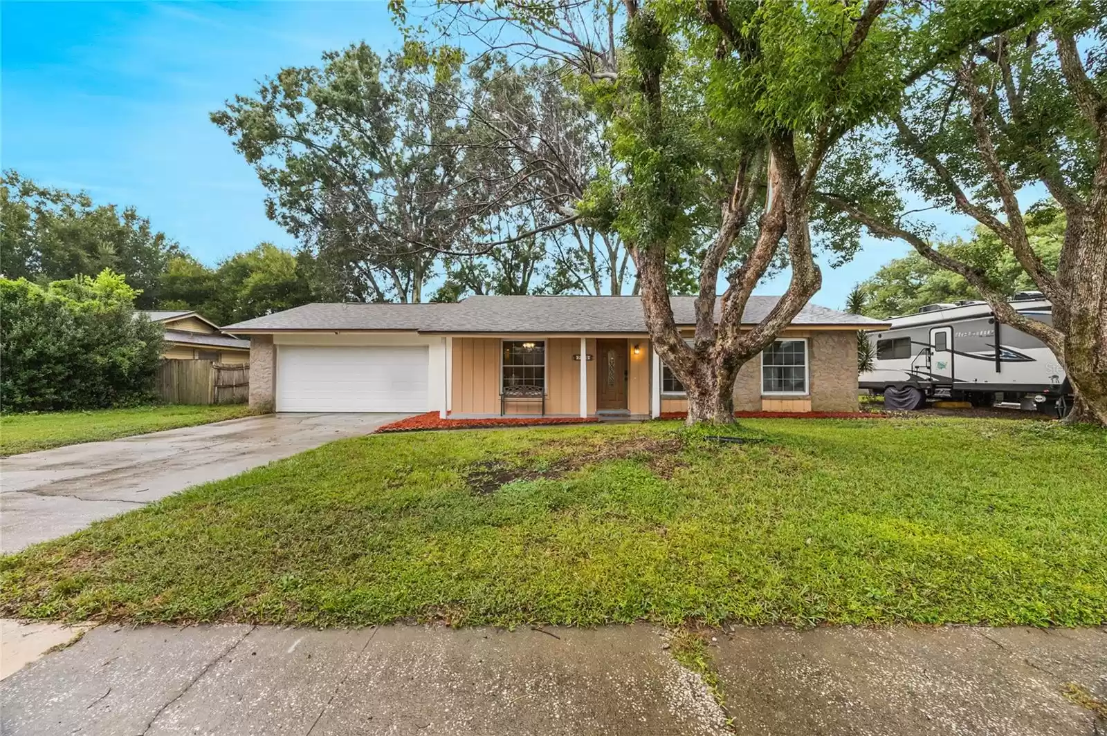 7420 BARNACLE COURT, WINTER PARK, Florida 32792, 3 Bedrooms Bedrooms, ,2 BathroomsBathrooms,Residential,For Sale,BARNACLE,MFRO6244088