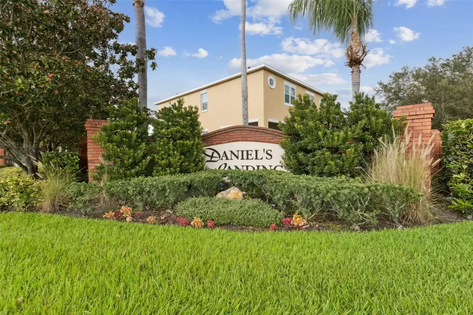 13962 DANIELS LANDING, WINTER GARDEN, Florida 34787, 2 Bedrooms Bedrooms, ,2 BathroomsBathrooms,Residential,For Sale,DANIELS LANDING,MFRO6249356