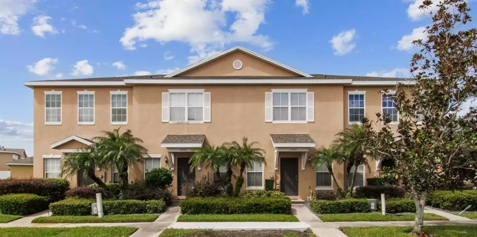 13962 DANIELS LANDING, WINTER GARDEN, Florida 34787, 2 Bedrooms Bedrooms, ,2 BathroomsBathrooms,Residential,For Sale,DANIELS LANDING,MFRO6249356