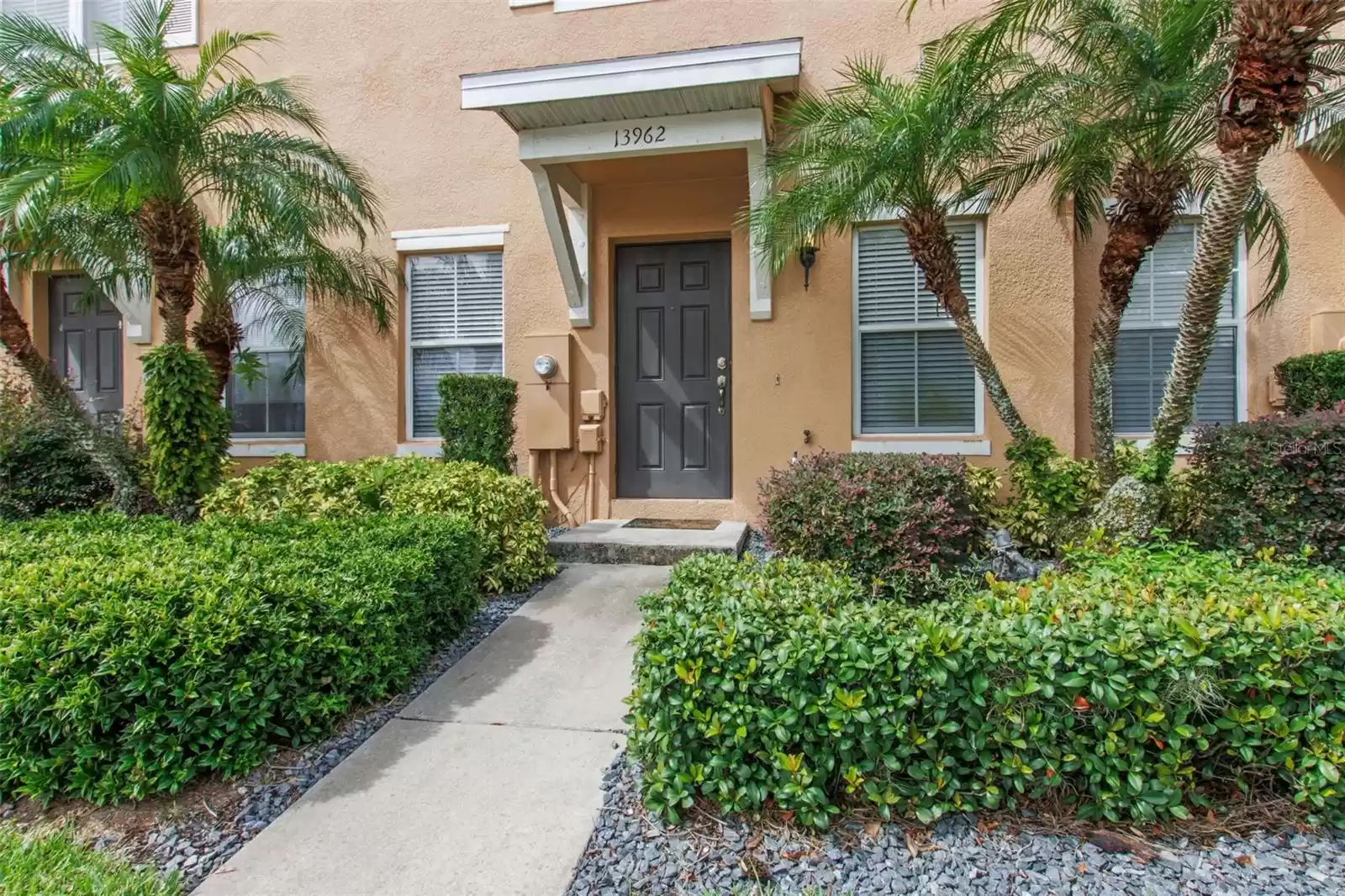 13962 DANIELS LANDING, WINTER GARDEN, Florida 34787, 2 Bedrooms Bedrooms, ,2 BathroomsBathrooms,Residential,For Sale,DANIELS LANDING,MFRO6249356