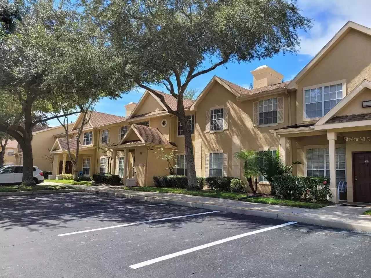 841 GRAND REGENCY POINT, ALTAMONTE SPRINGS, Florida 32714, 2 Bedrooms Bedrooms, ,2 BathroomsBathrooms,Residential Lease,For Rent,GRAND REGENCY,MFRO6249928