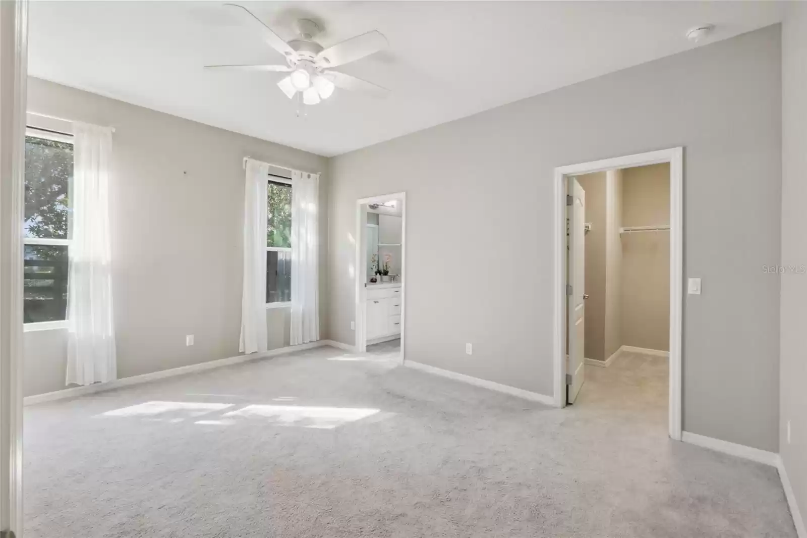 7570 BISHOP SQUARE DRIVE, WINTER GARDEN, Florida 34787, 4 Bedrooms Bedrooms, ,2 BathroomsBathrooms,Residential,For Sale,BISHOP SQUARE,MFRO6247879