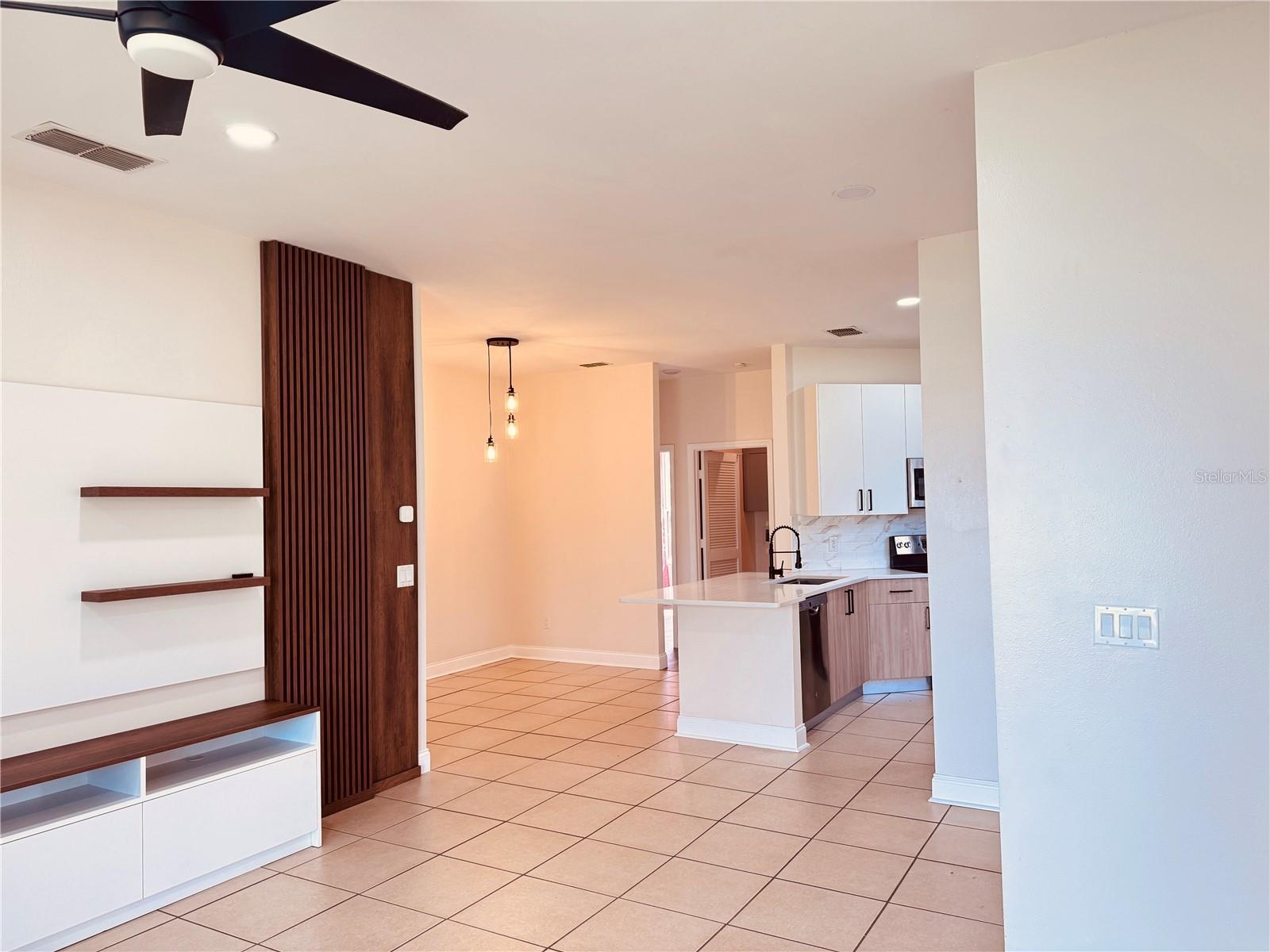 13507 Summerton DrOrlando FL 32824