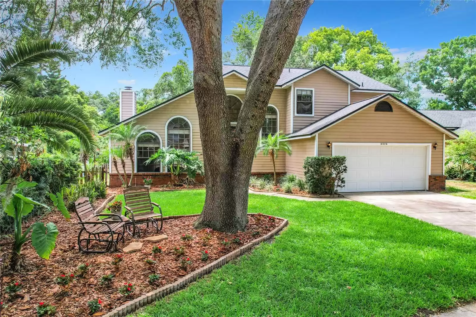 Trinity Bay Features Interesting Architecture & a Well Maintained Street Landscaping