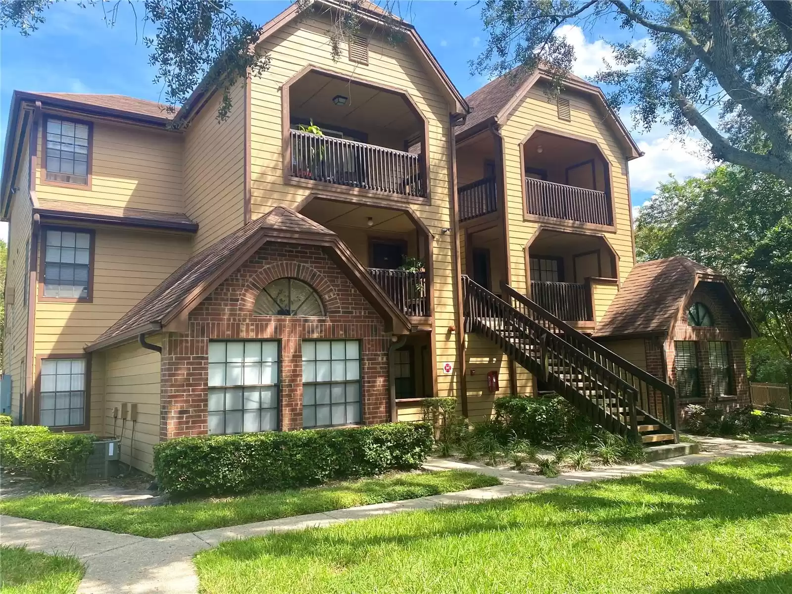 375 LAKE ONTARIO COURT, ALTAMONTE SPRINGS, Florida 32701, 1 Bedroom Bedrooms, ,1 BathroomBathrooms,Residential Lease,For Rent,LAKE ONTARIO,MFRO6250070