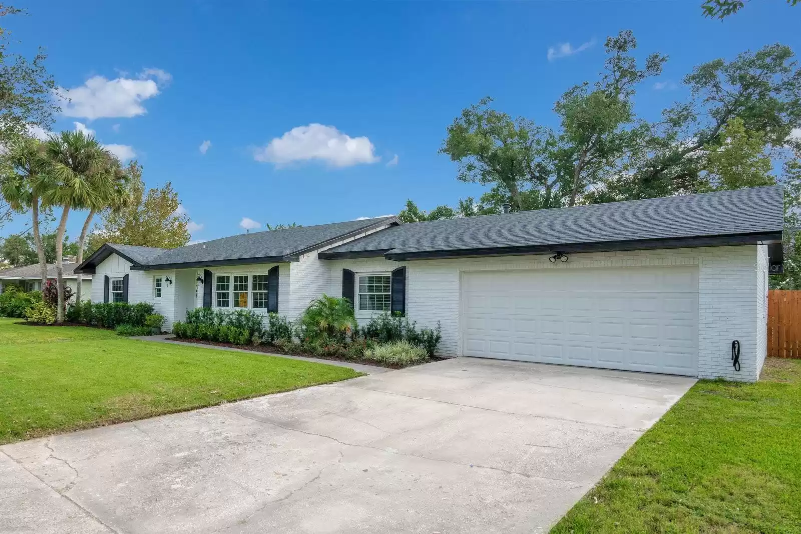 2158 WHITEHALL DRIVE, WINTER PARK, Florida 32792, 3 Bedrooms Bedrooms, ,2 BathroomsBathrooms,Residential,For Sale,WHITEHALL,MFRO6249747