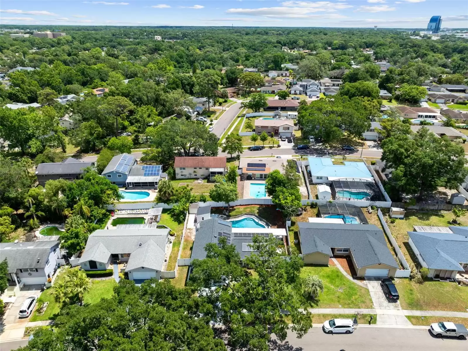 627 ASHBERRY LANE, ALTAMONTE SPRINGS, Florida 32714, 5 Bedrooms Bedrooms, ,2 BathroomsBathrooms,Residential,For Sale,ASHBERRY,MFRO6240968