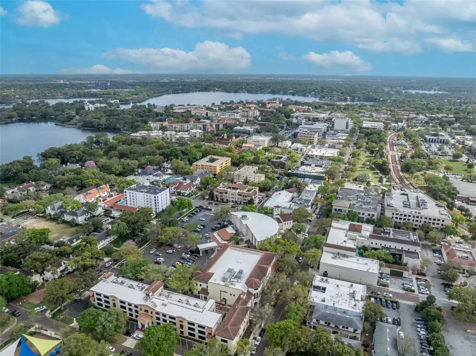 455 INTERLACHEN AVENUE, WINTER PARK, Florida 32789, 4 Bedrooms Bedrooms, ,3 BathroomsBathrooms,Residential,For Sale,INTERLACHEN,MFRO6249844