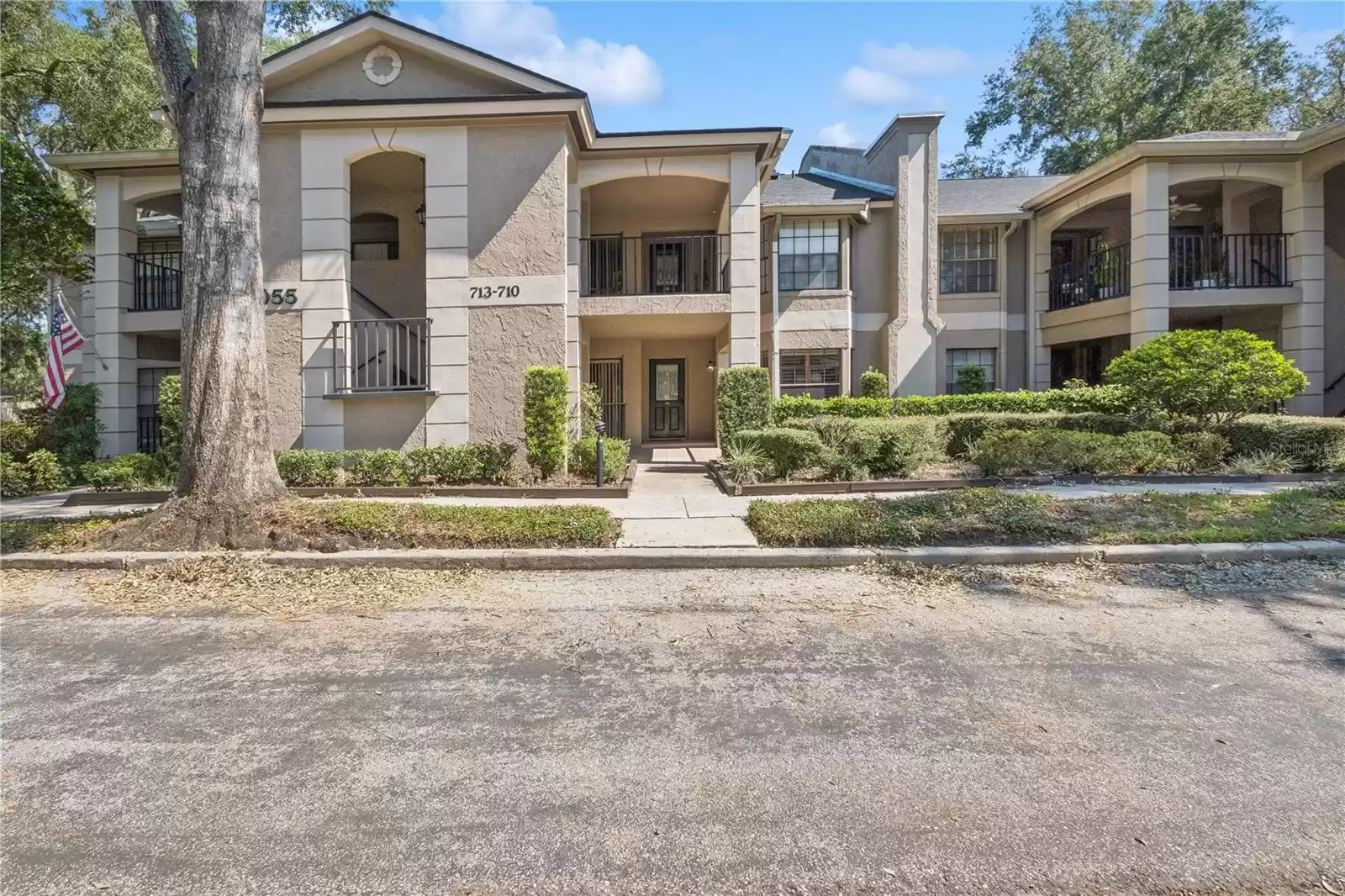 1055 KENSINGTON PARK DRIVE, ALTAMONTE SPRINGS, Florida 32714, 2 Bedrooms Bedrooms, ,2 BathroomsBathrooms,Residential,For Sale,KENSINGTON PARK,MFRO6249618