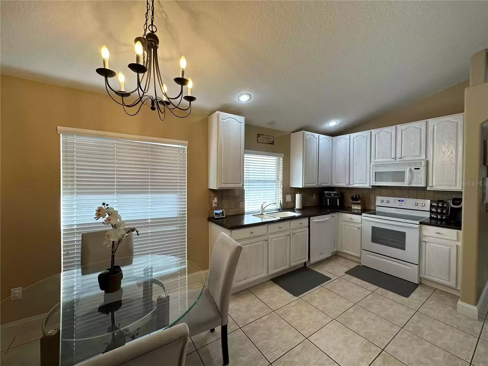 Kitchen and Dinette Areas