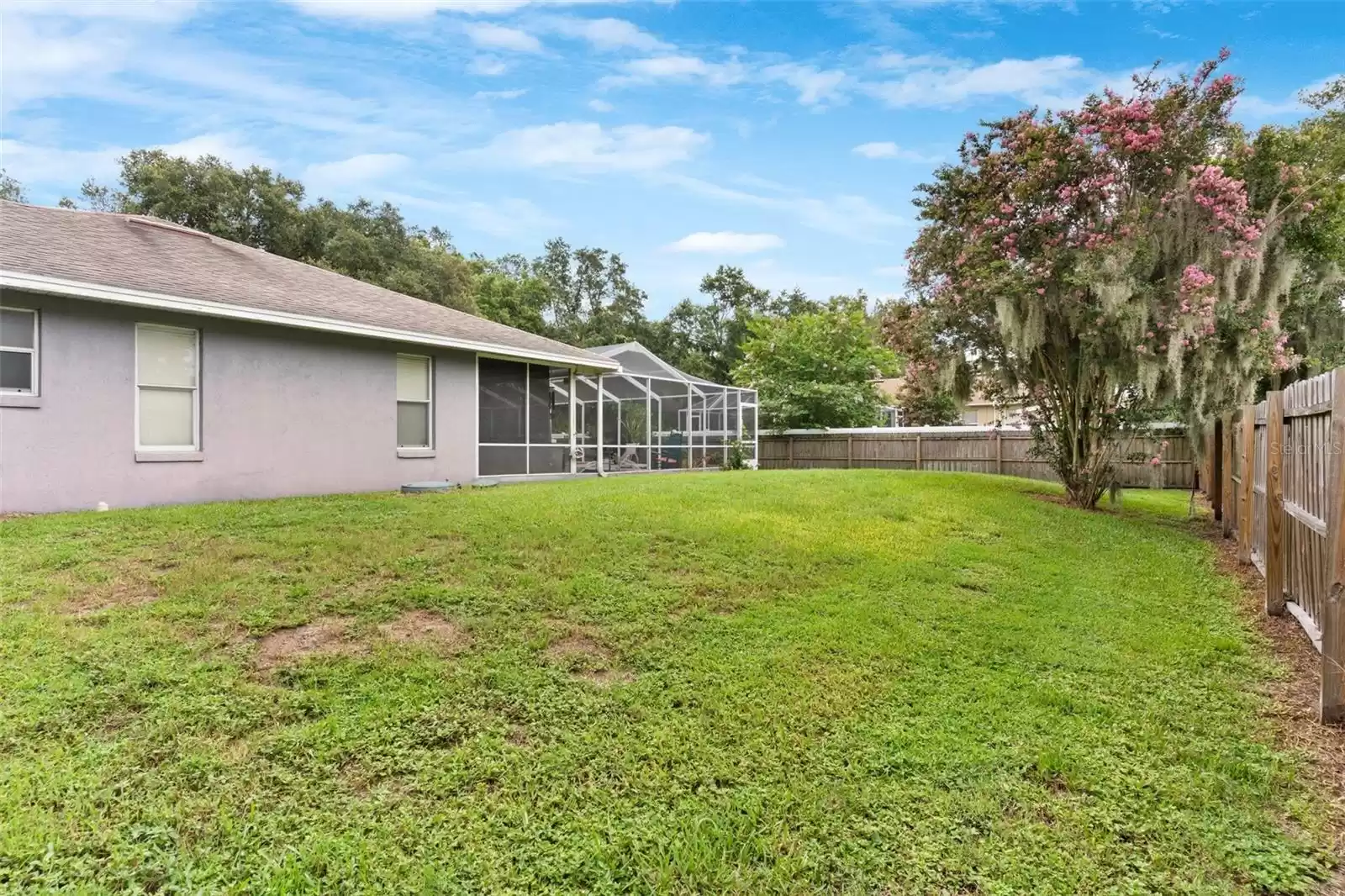 2010 DEERBROOK DRIVE, LAKELAND, Florida 33811, 3 Bedrooms Bedrooms, ,2 BathroomsBathrooms,Residential,For Sale,DEERBROOK,MFRN6133700