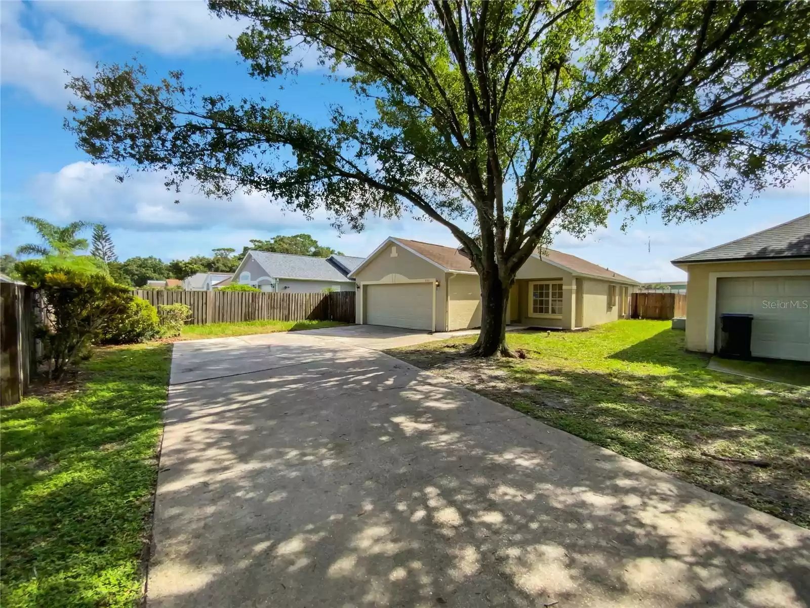 8742 FOLEY DRIVE, ORLANDO, Florida 32825, 3 Bedrooms Bedrooms, ,2 BathroomsBathrooms,Residential,For Sale,FOLEY,MFRO6240143