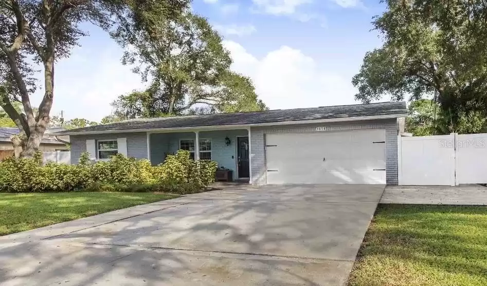 1670 FRUITWOOD DRIVE, CLEARWATER, Florida 33756, 4 Bedrooms Bedrooms, ,3 BathroomsBathrooms,Residential,For Sale,FRUITWOOD,MFRL4948059