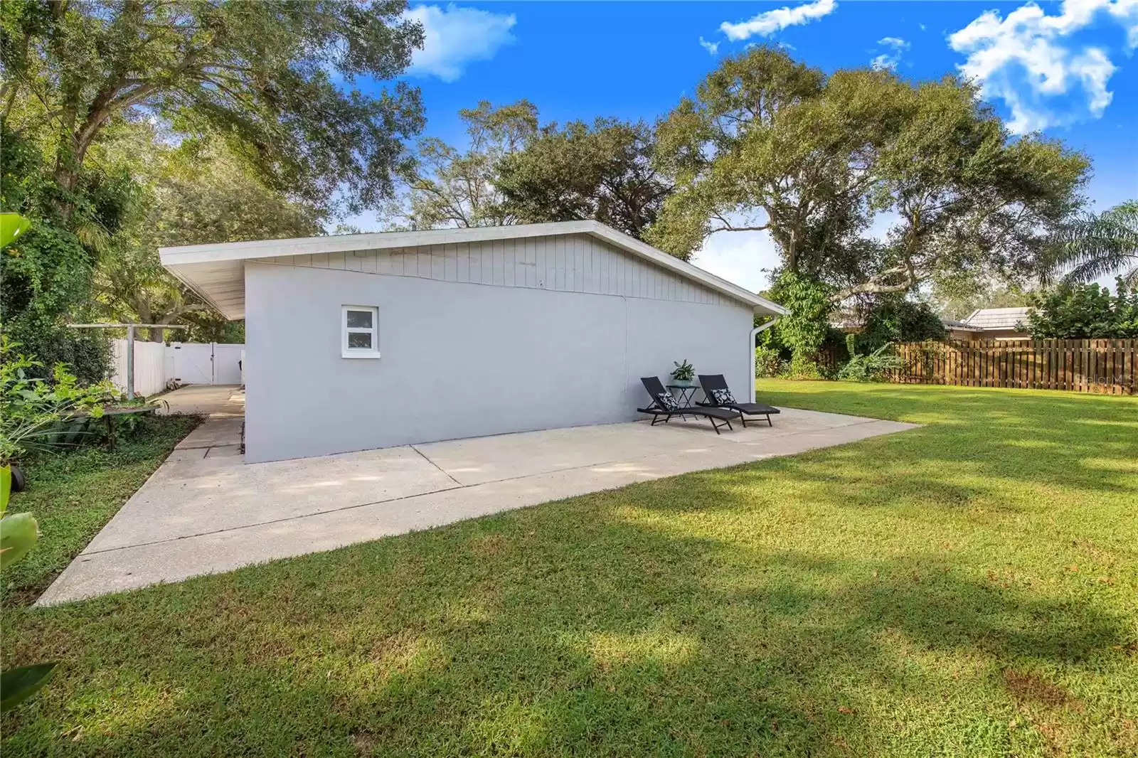 1670 FRUITWOOD DRIVE, CLEARWATER, Florida 33756, 4 Bedrooms Bedrooms, ,3 BathroomsBathrooms,Residential,For Sale,FRUITWOOD,MFRL4948059