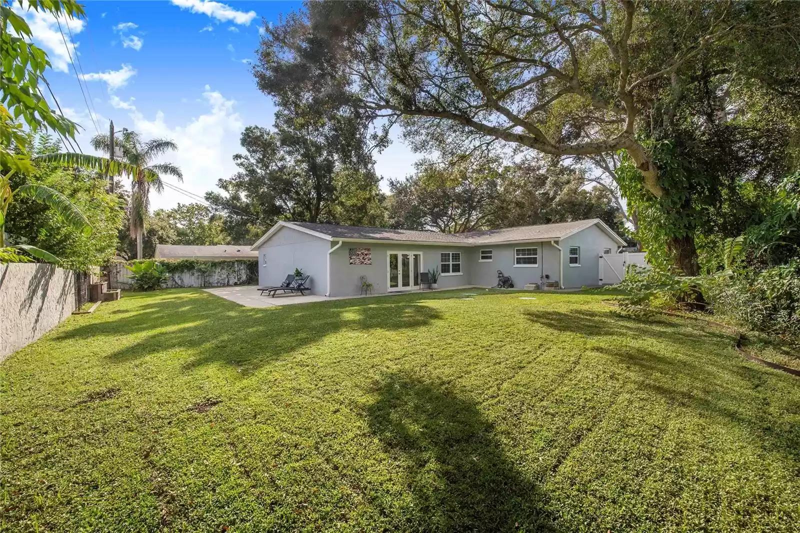 1670 FRUITWOOD DRIVE, CLEARWATER, Florida 33756, 4 Bedrooms Bedrooms, ,3 BathroomsBathrooms,Residential,For Sale,FRUITWOOD,MFRL4948059