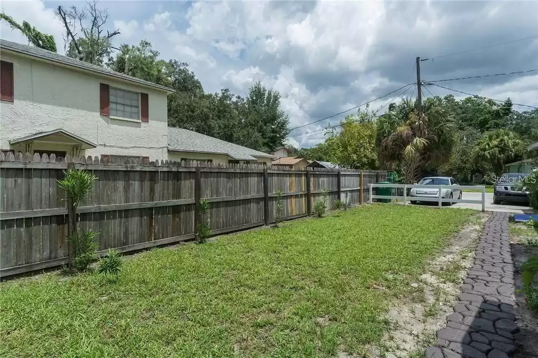 8414 9TH STREET, TAMPA, Florida 33604, ,Residential Income,For Sale,9TH,MFRTB8312018