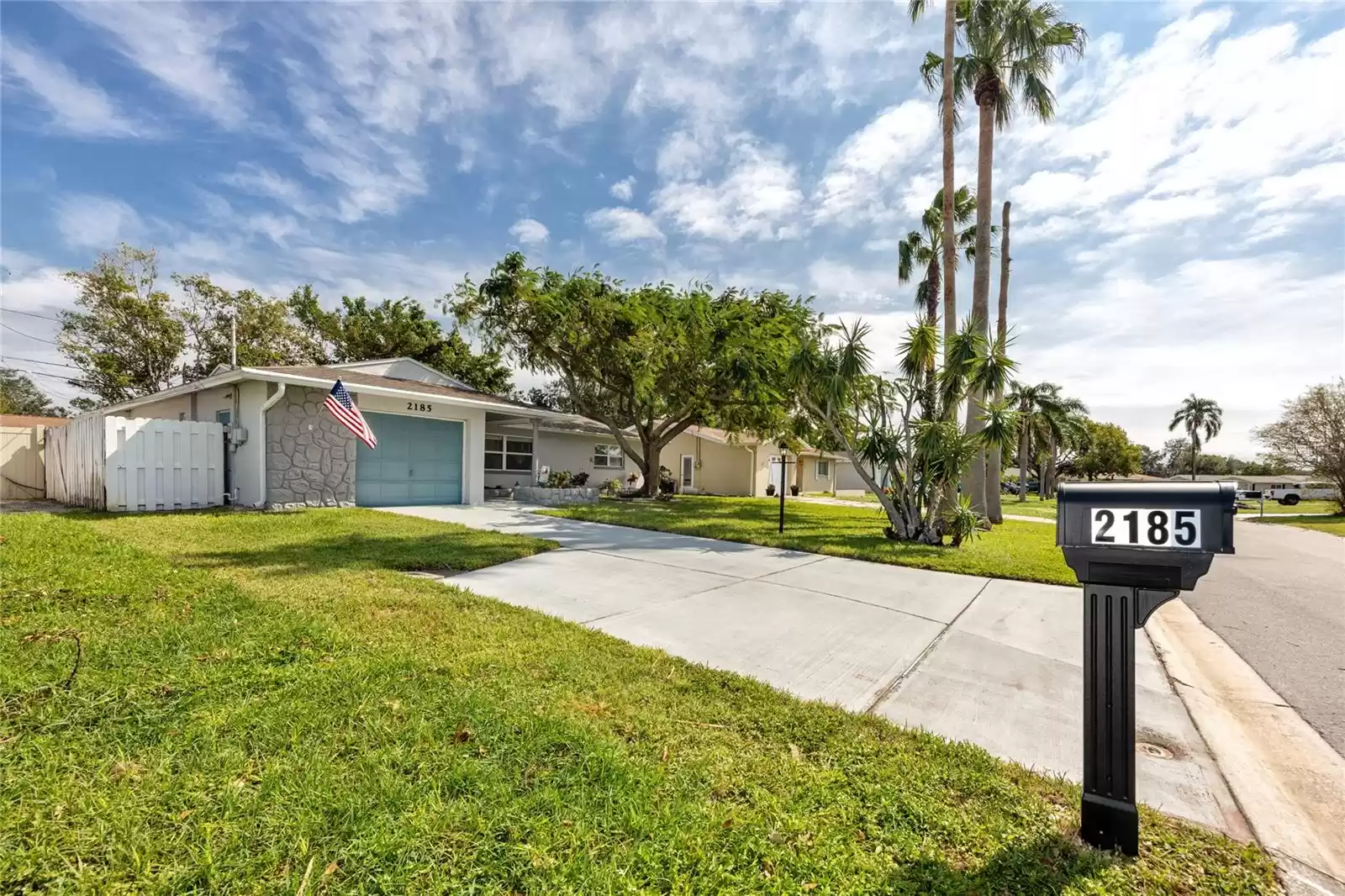 2185 PINE RIDGE DRIVE, CLEARWATER, Florida 33763, 5 Bedrooms Bedrooms, ,2 BathroomsBathrooms,Residential,For Sale,PINE RIDGE,MFRTB8311986